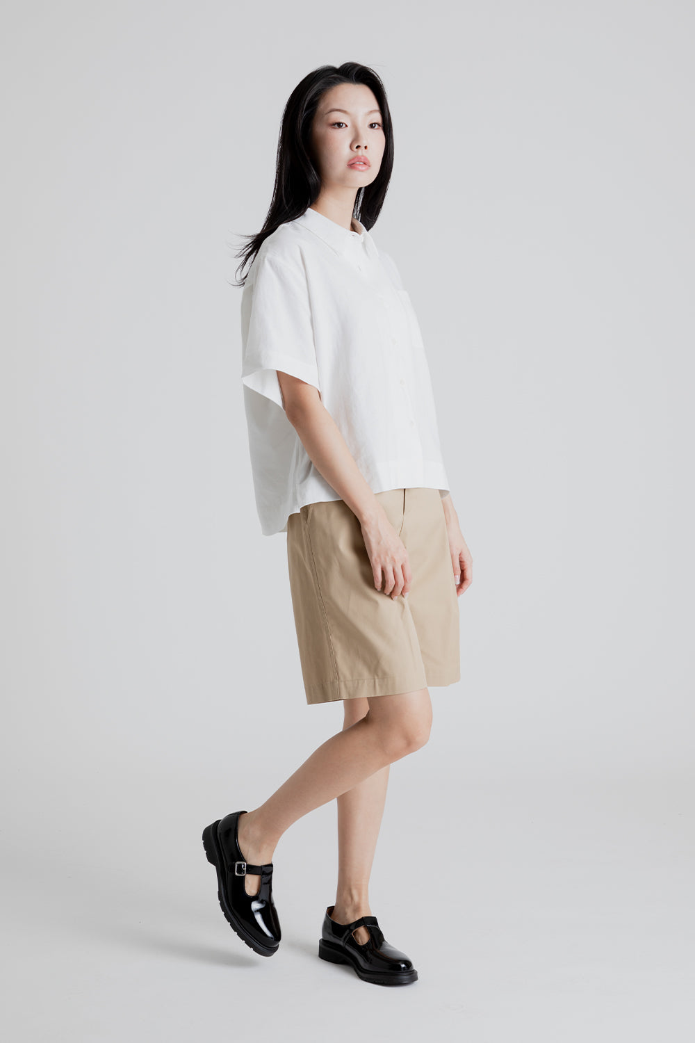 Uniform Bridge Women's One Tuck Half Chino Pants in Beige