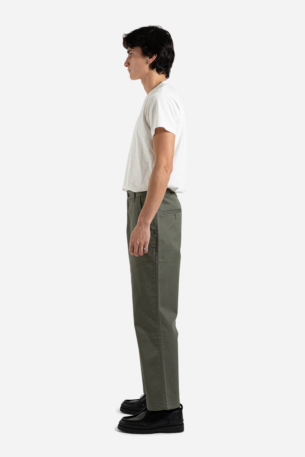 uniform_bridge_basic_chino_pants