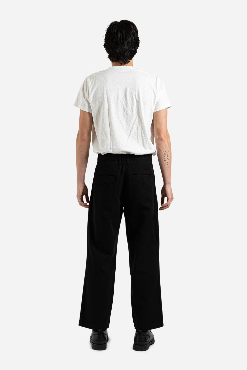 uniform_bridge_two_tuck_pants_black