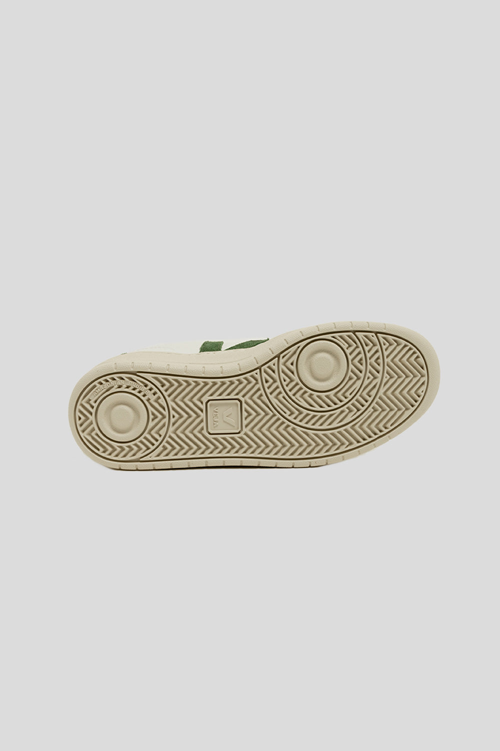 veja-v-12-extra-white-leather-cypress-green-side