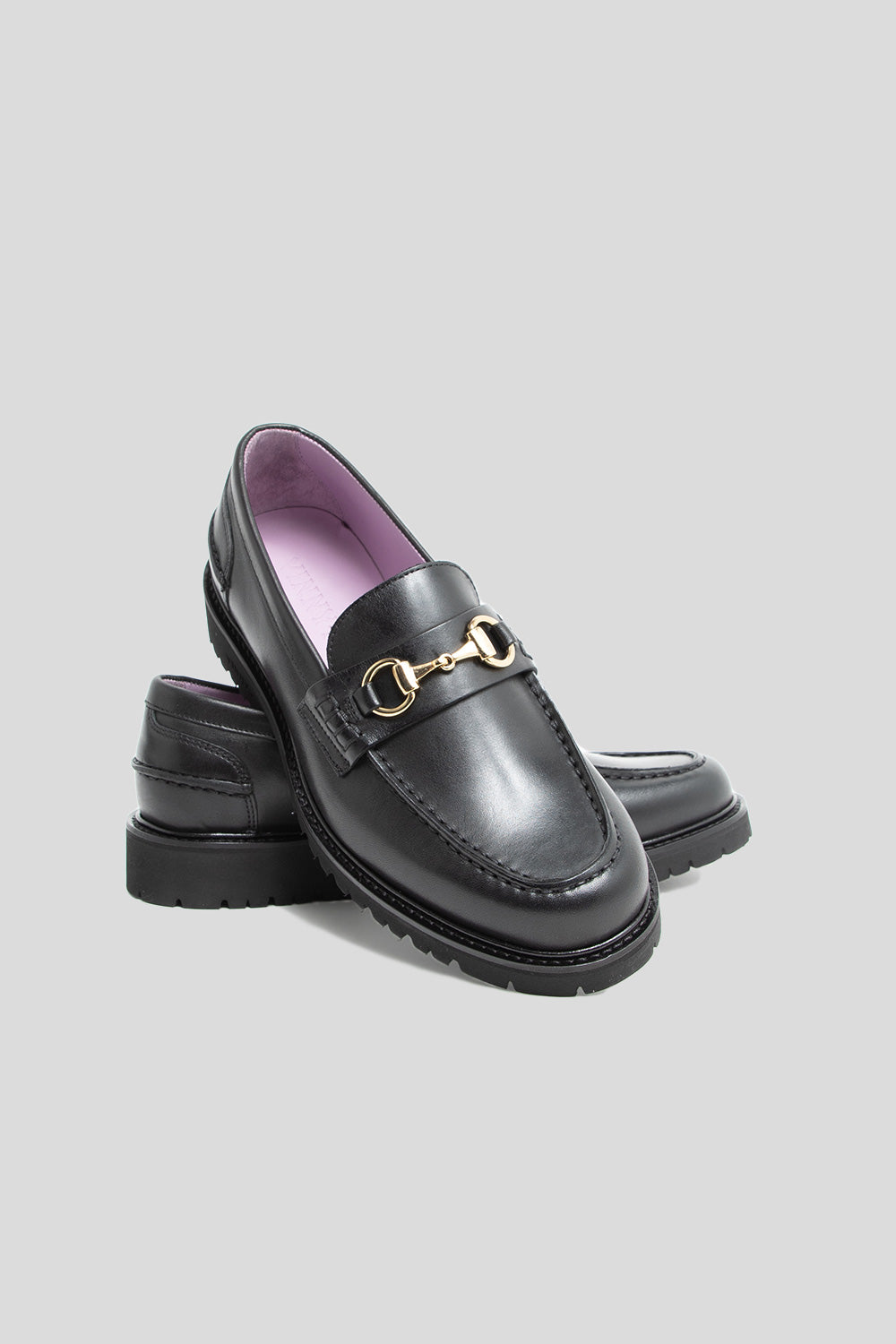 Vinny's WMNS Le Club Snaffle Bit Loafer in Black Crust