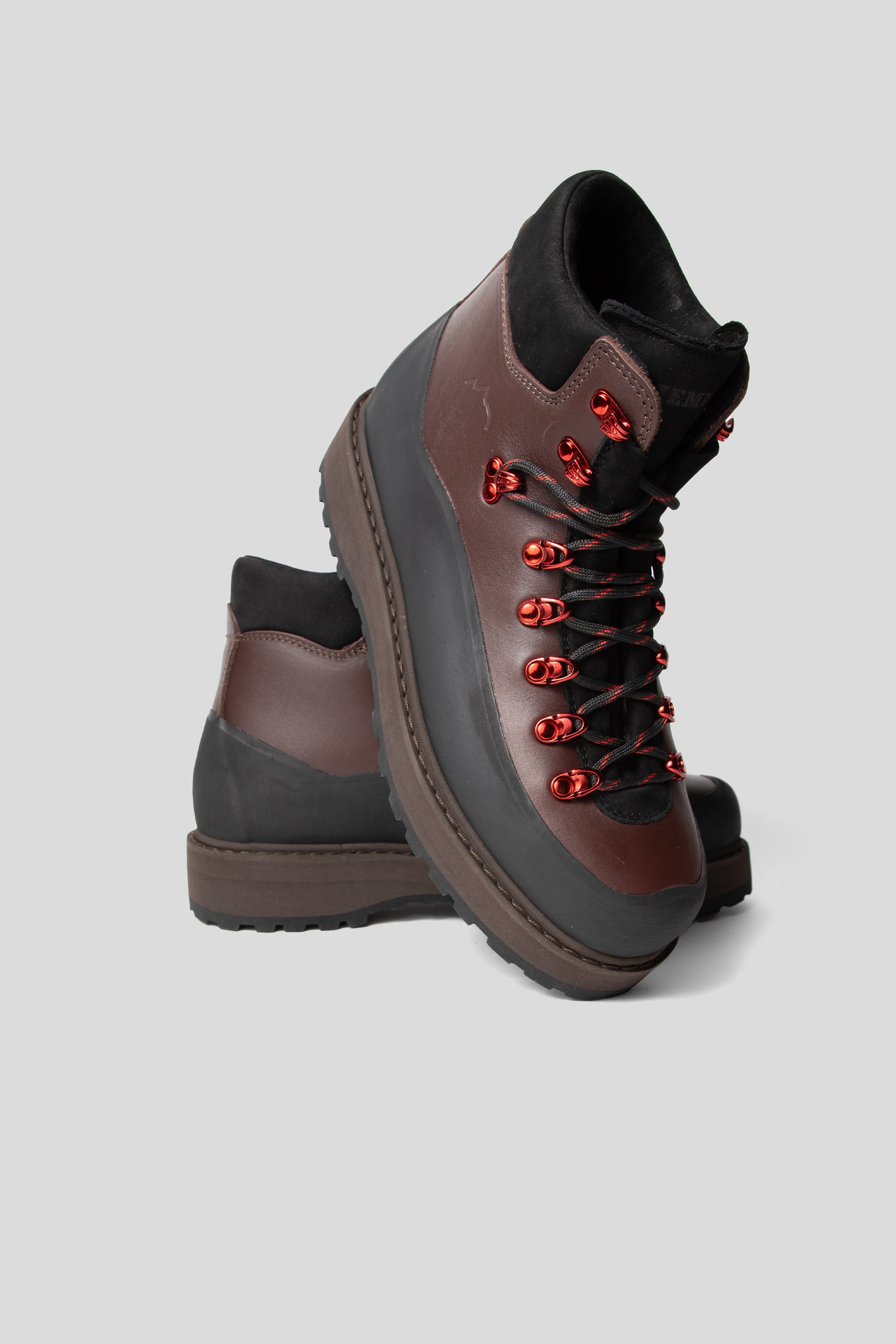 Bottes Roccia Vet Gomma brun et noir Diemme en solde Bottes Roccia Vet Gomma brun et noir Diemme en solde