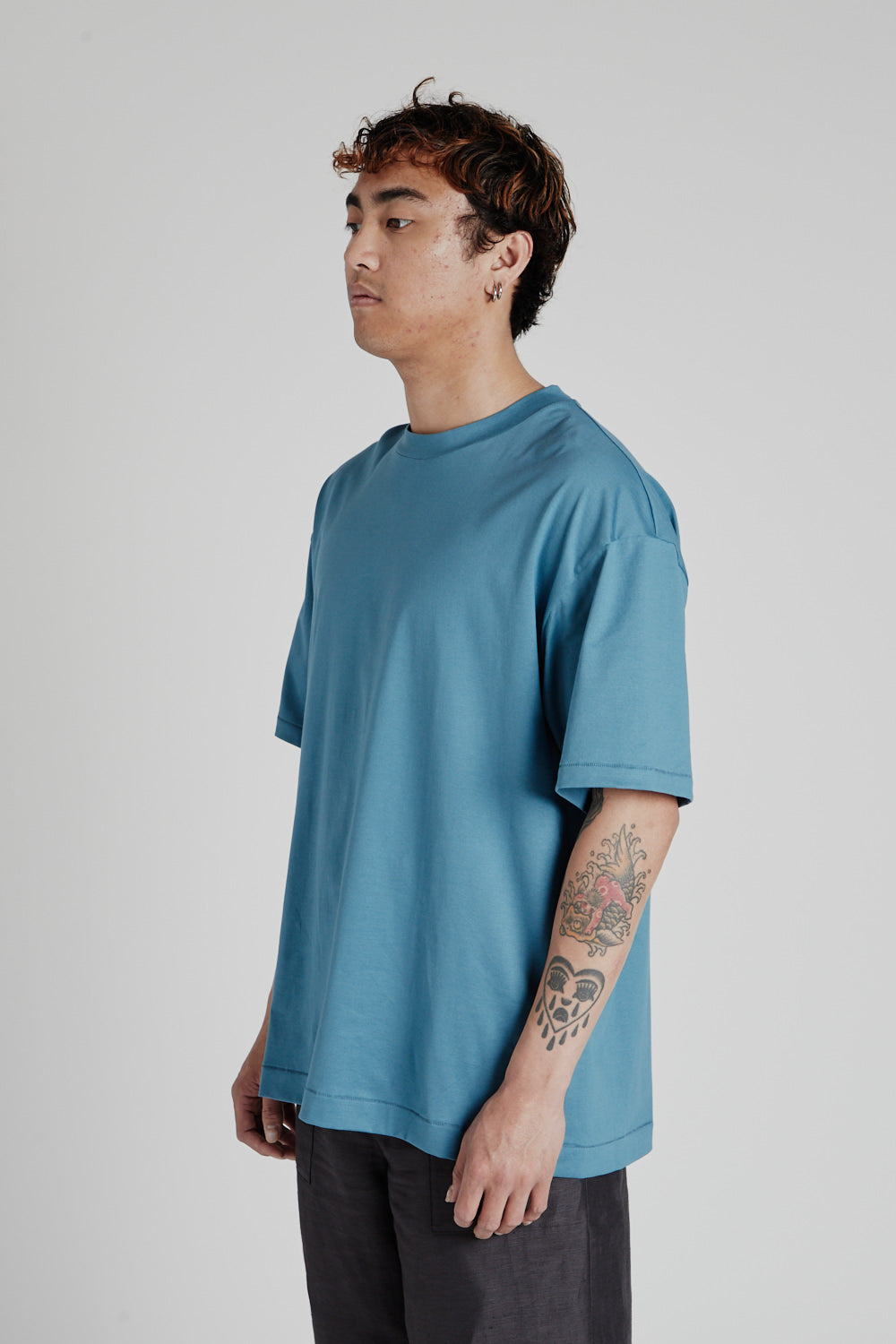 SUVIN 60/2 Oversized T-Shirt - Blue Gray