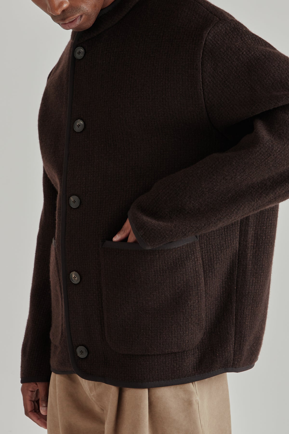 A Kind Of Guise FW26 Yebra Jacket Mahogony Tiles0149