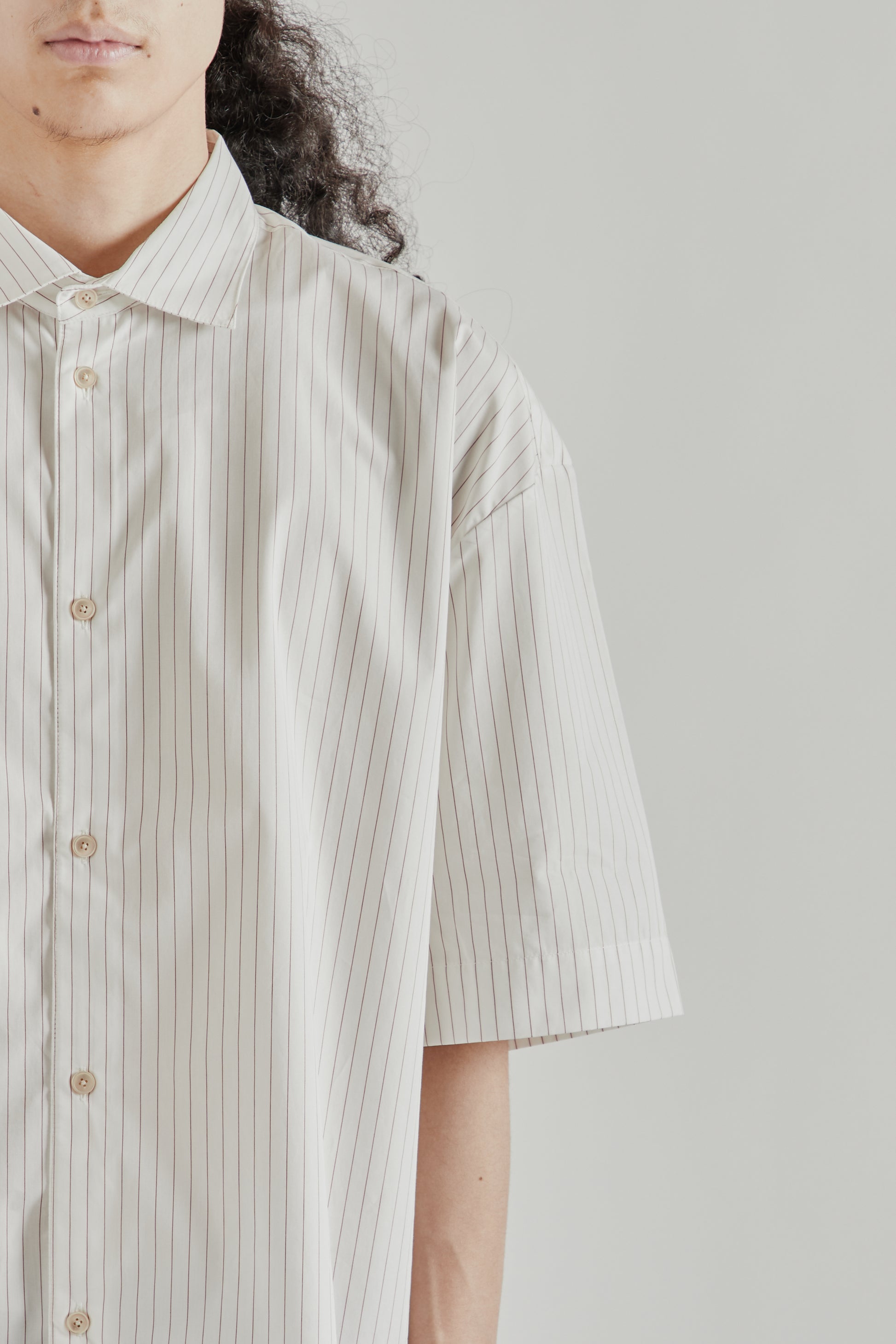 A Kind Of Guise SS26 Bantu Shirt Cayenne Stripe0697