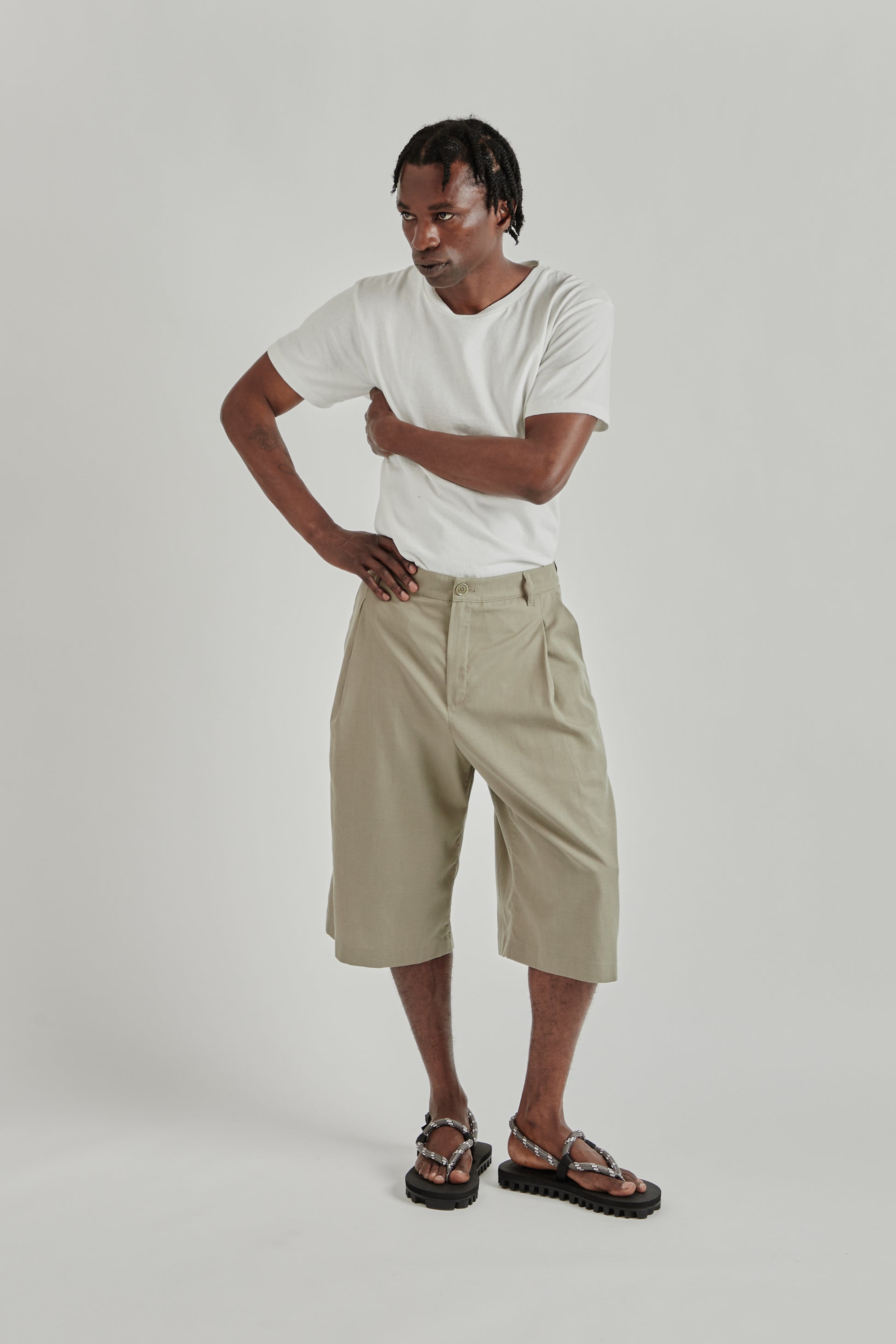 A Kind Of Guise SS26 Juno Shorts sun bleached sage0951