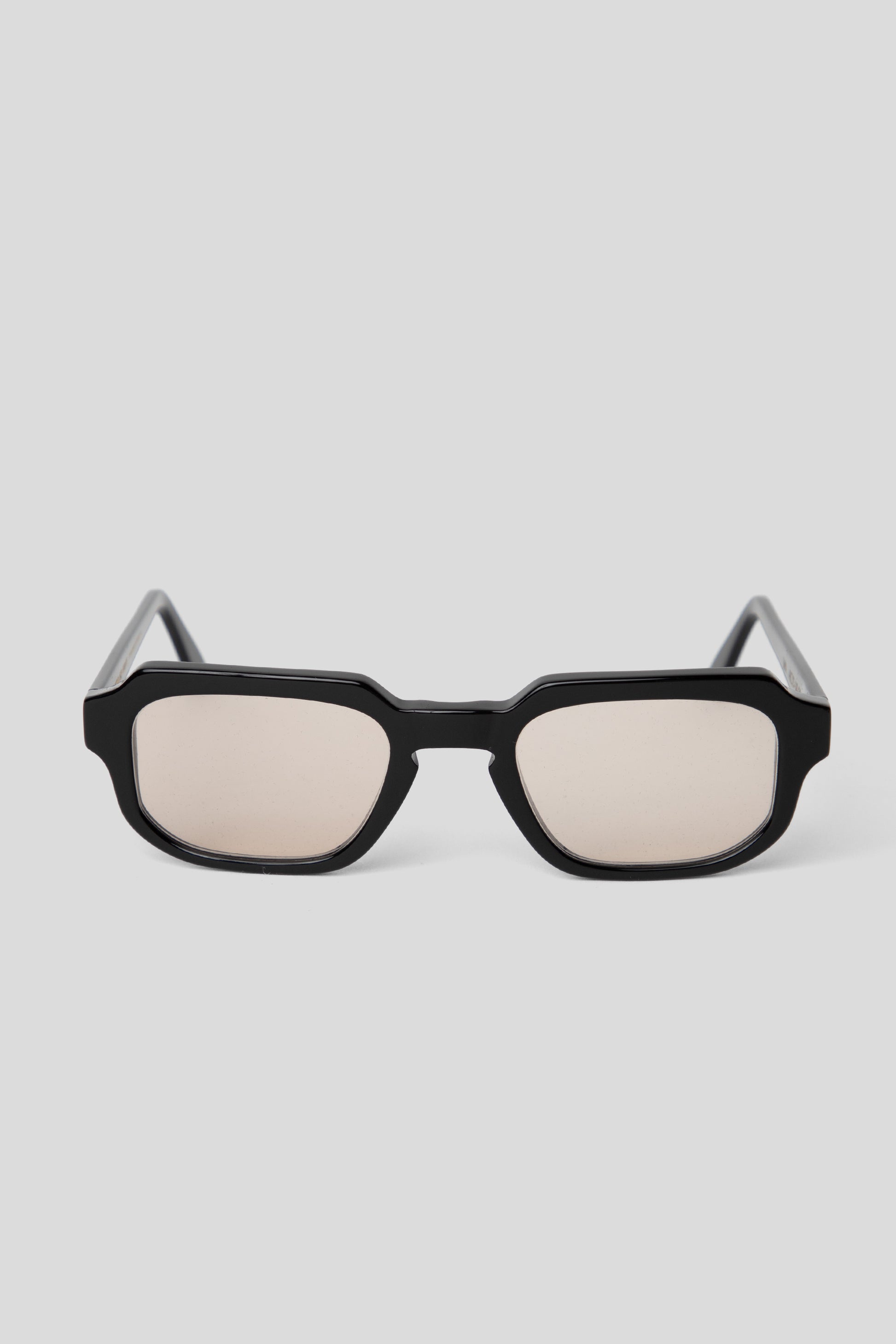 A Kind Of Guise SS26 Lima Solid Black Brown Solar Tint 02