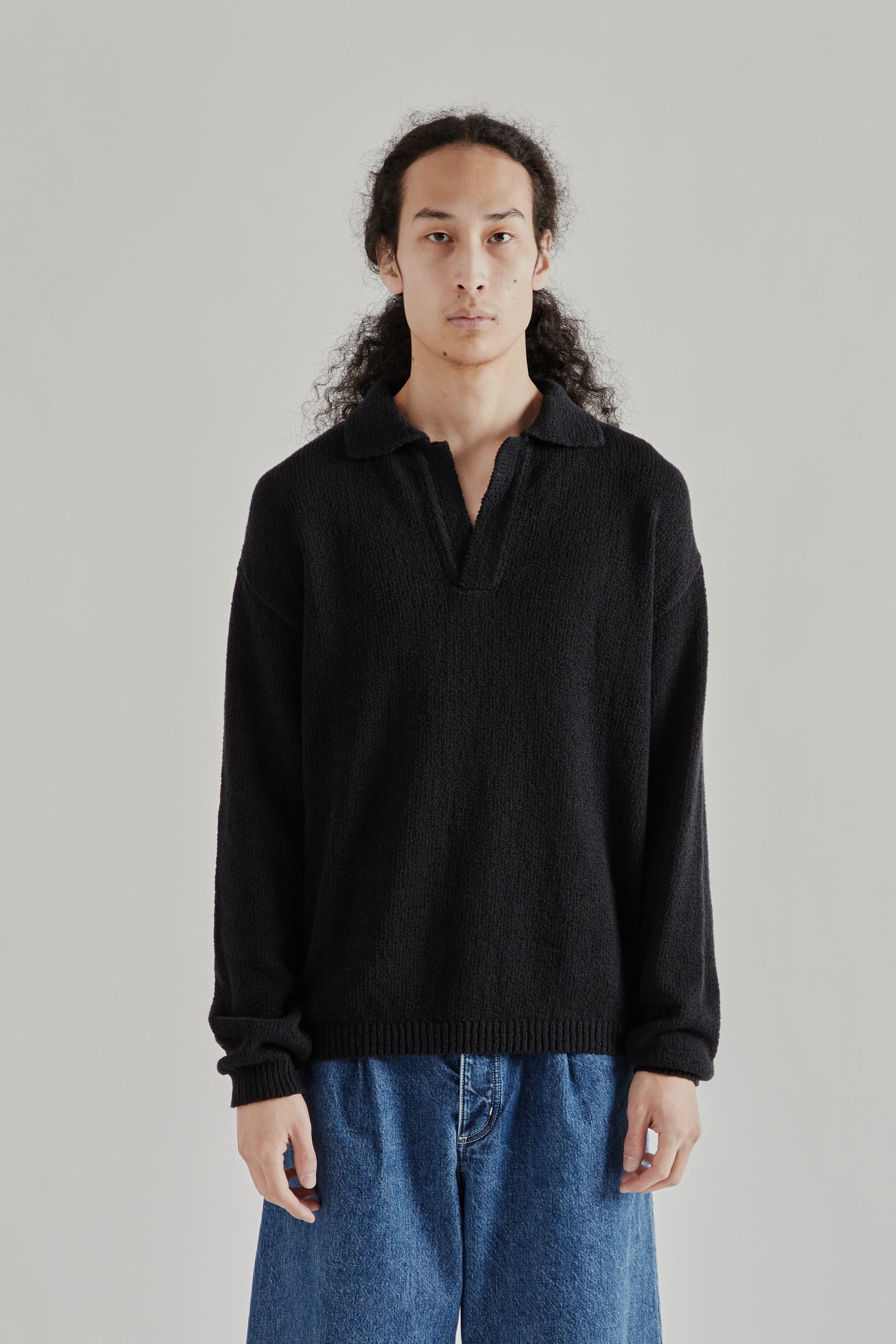 A Kind Of Guise SS26 Marabou Knit Polo Black Cotton Boucle0874