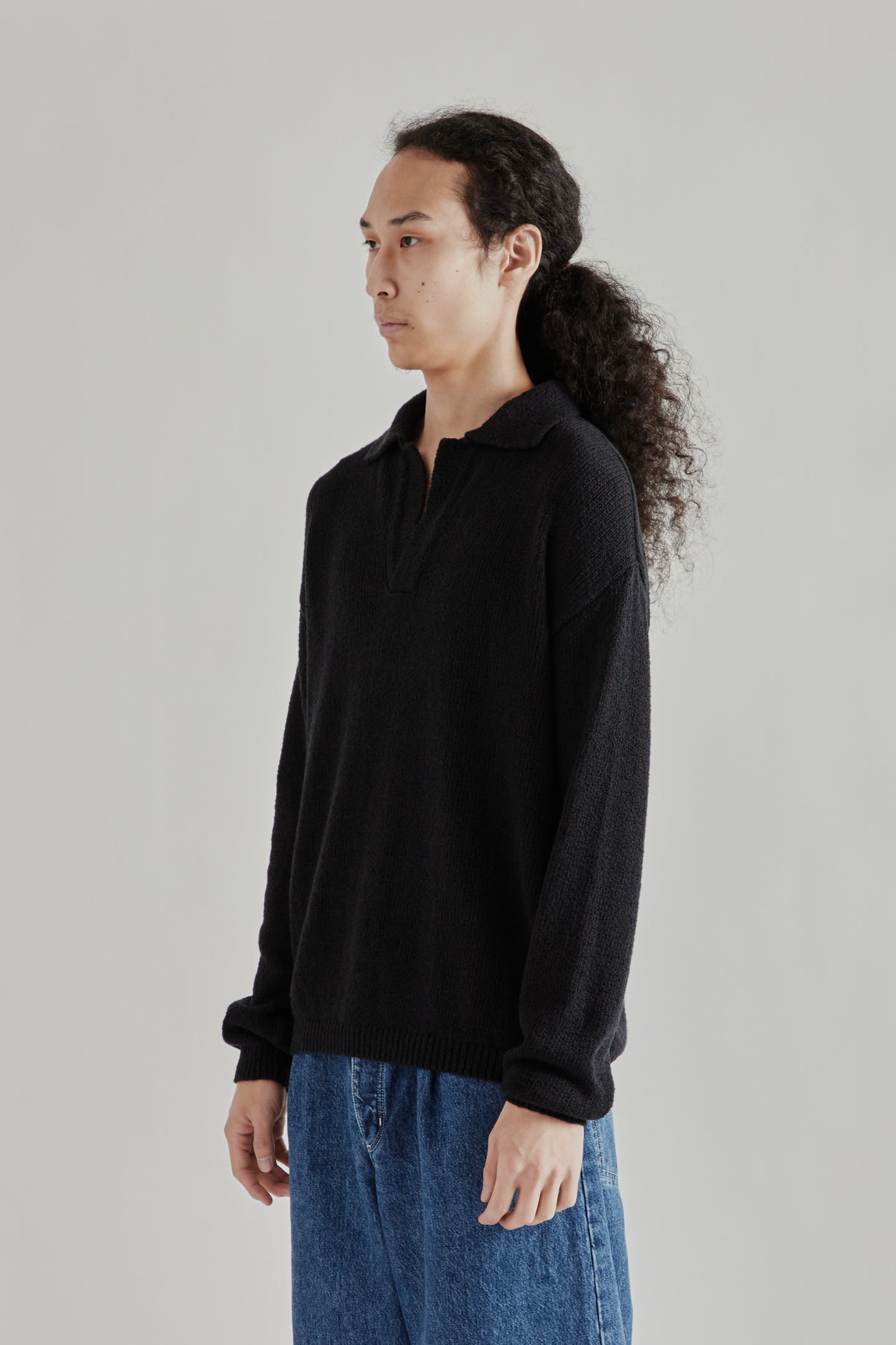 A Kind Of Guise SS26 Marabou Knit Polo Black Cotton Boucle0876