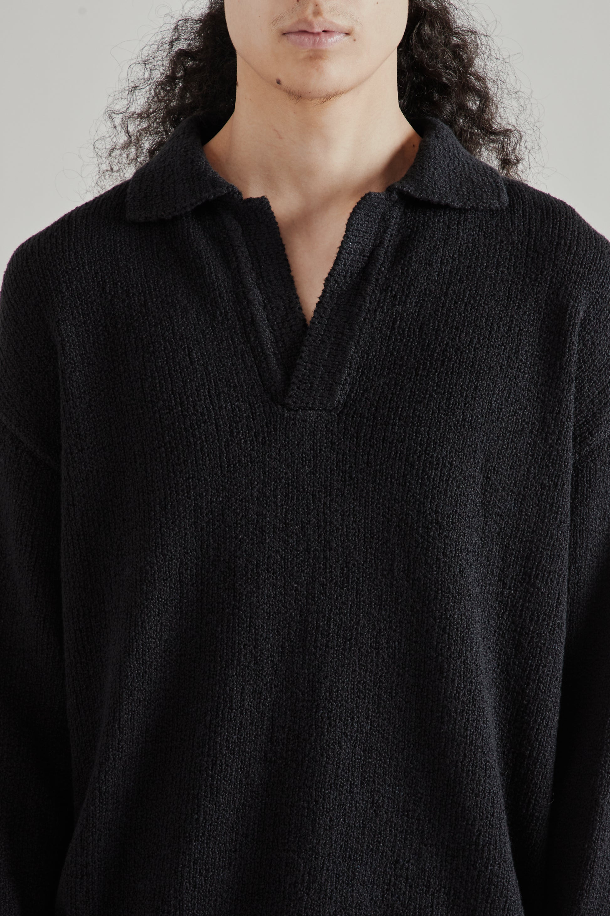 A Kind Of Guise SS26 Marabou Knit Polo Black Cotton Boucle0884