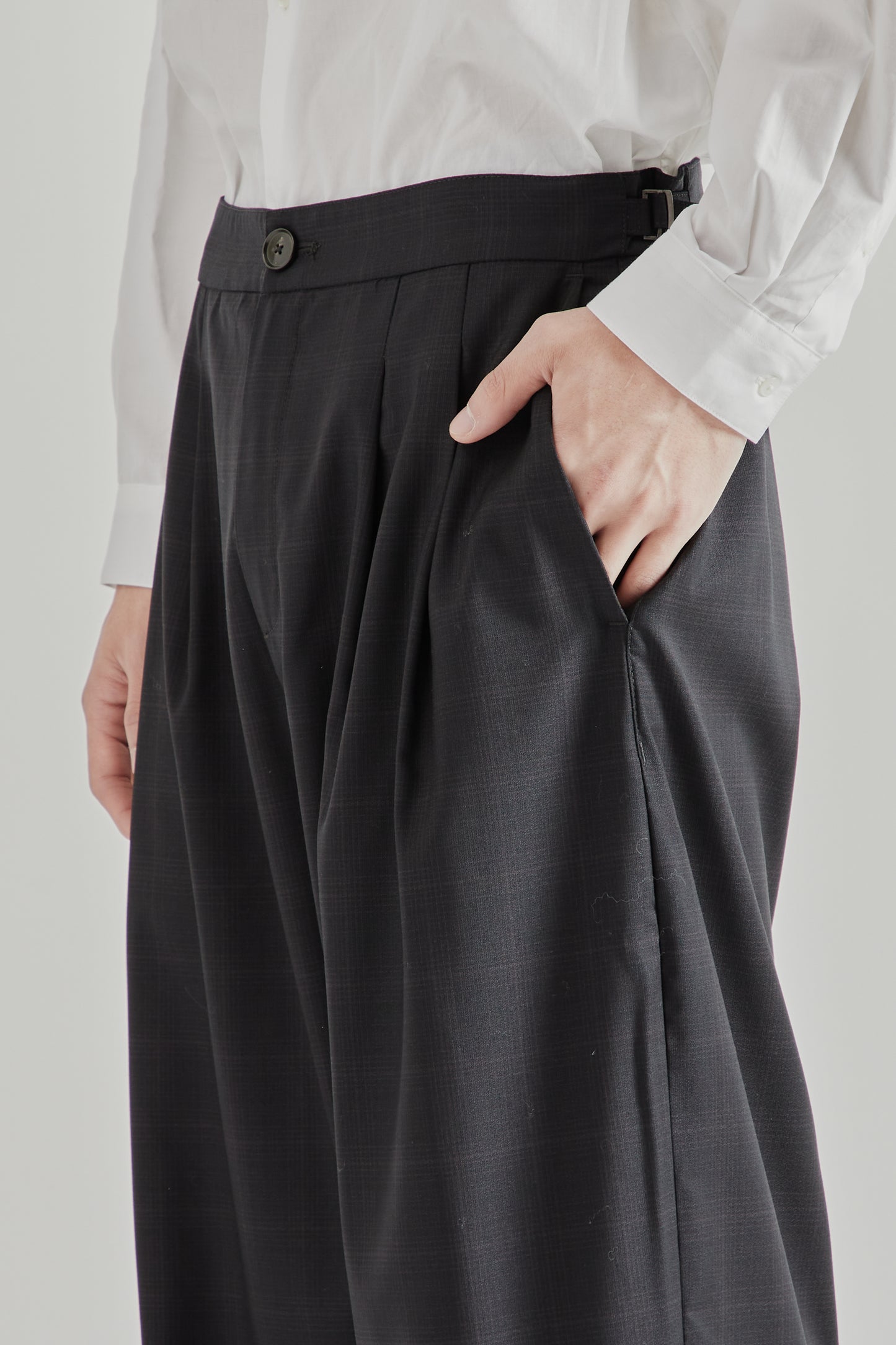 A Kind Of Guise SS26 Piero Pants Checkered Black0651