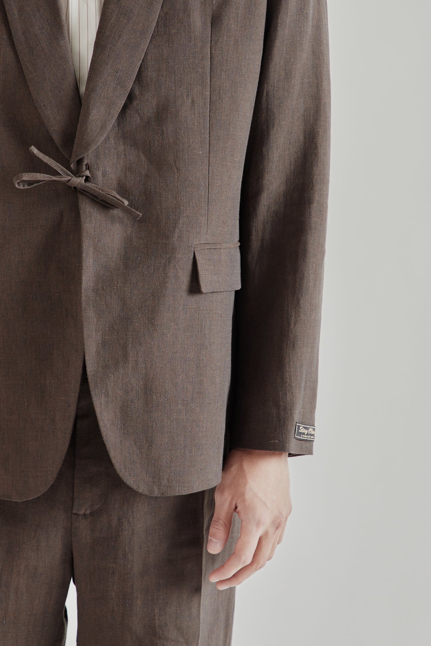 A Kind Of Guise SS26 Shinji Blazer Burnt Umber0746