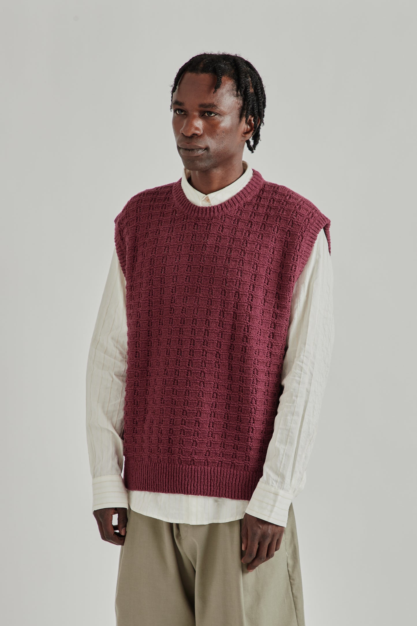A Kind Of Guise SS26 Tembe Knit Vest aubergine cotton boucle0908