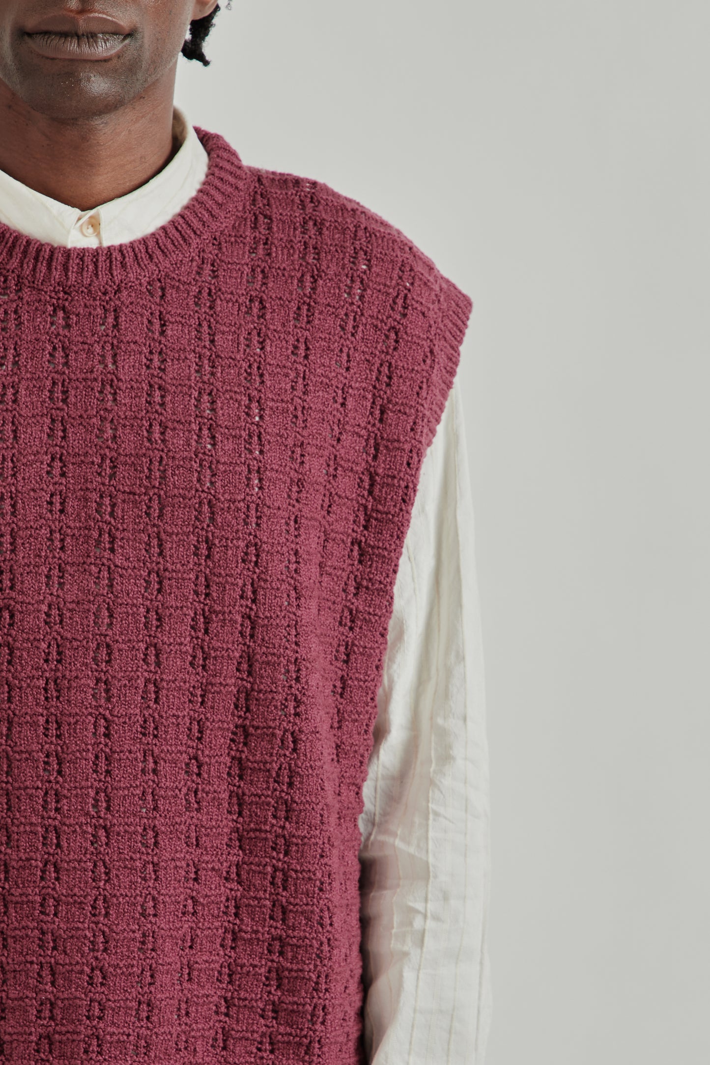 A Kind Of Guise SS26 Tembe Knit Vest aubergine cotton boucle0915