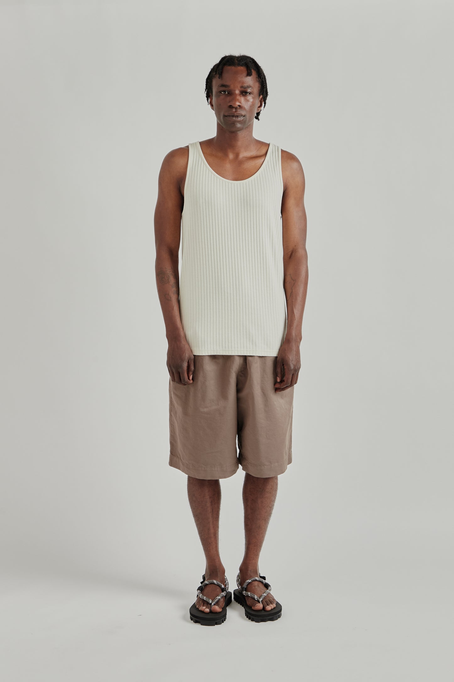 A Kind Of Guise SS26 Tomaso Tanktop almond ajour0819