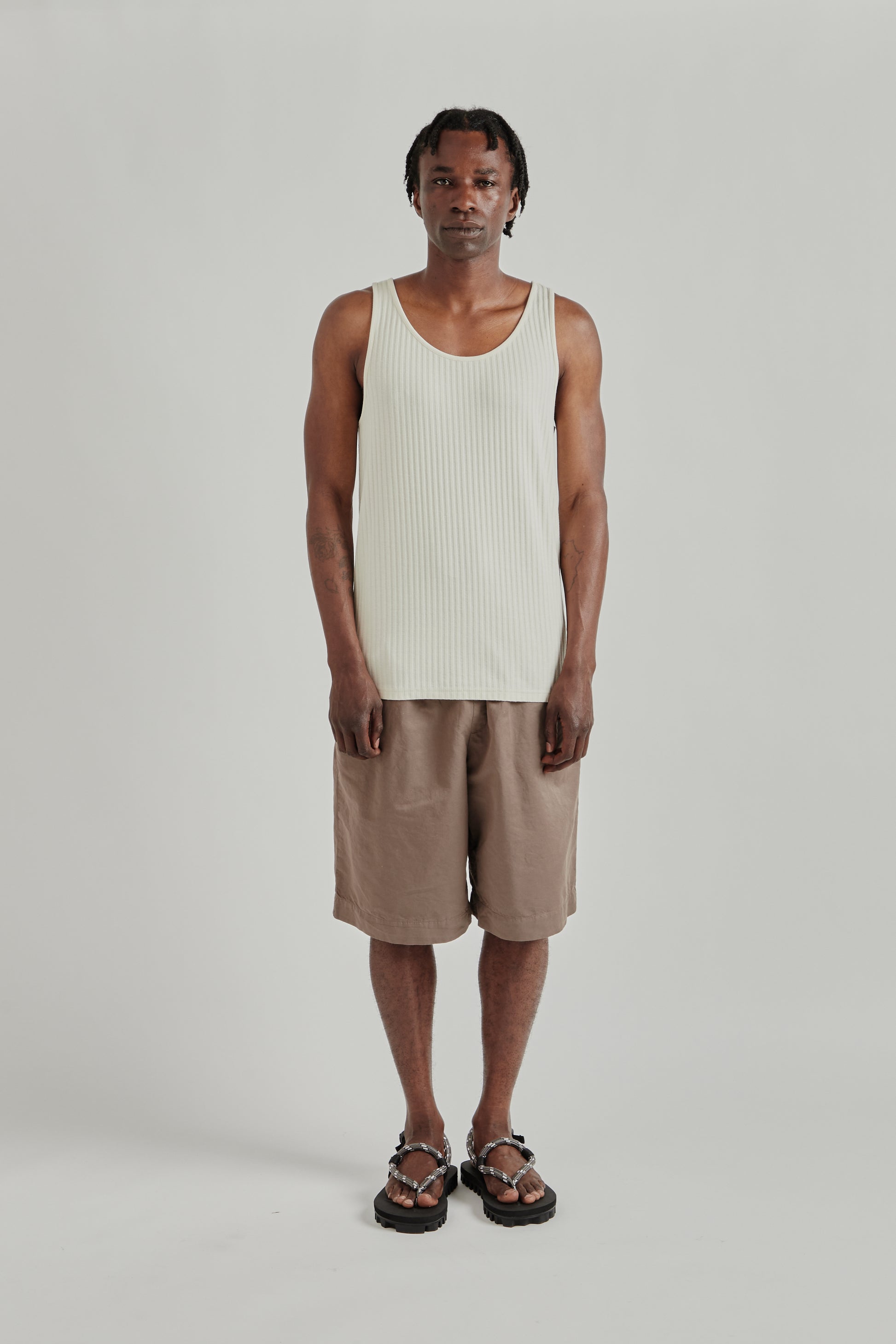 A Kind Of Guise SS26 Tomaso Tanktop almond ajour0819