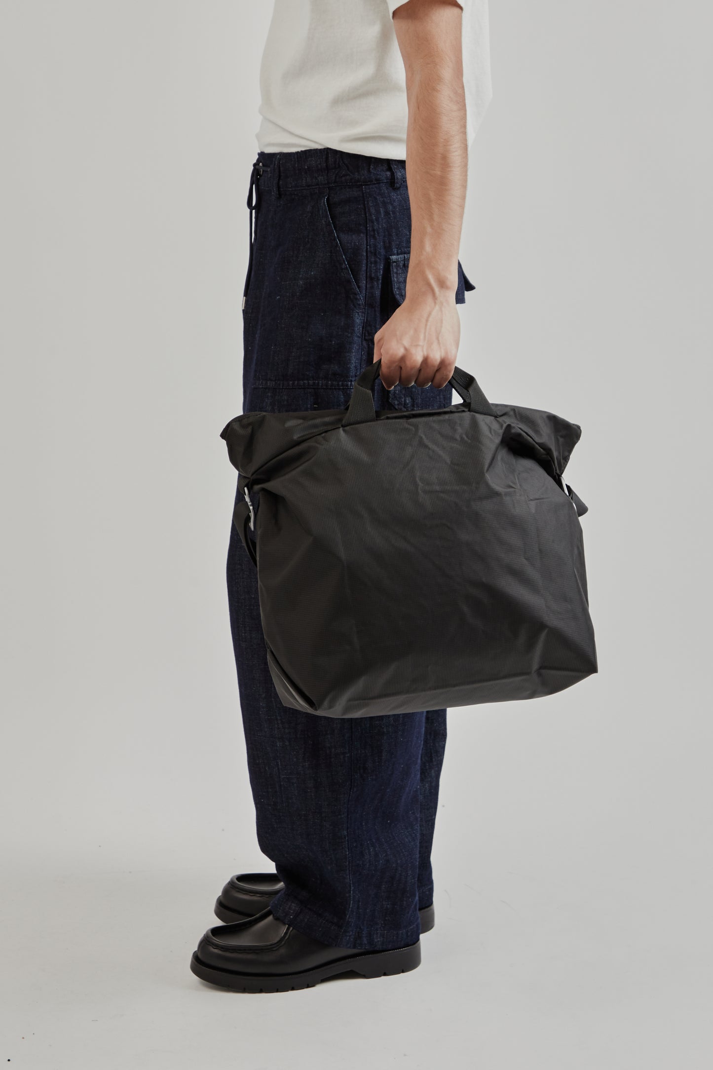 Adsum SS25 Classic Zip Tote Nylon Black Herringbone 3