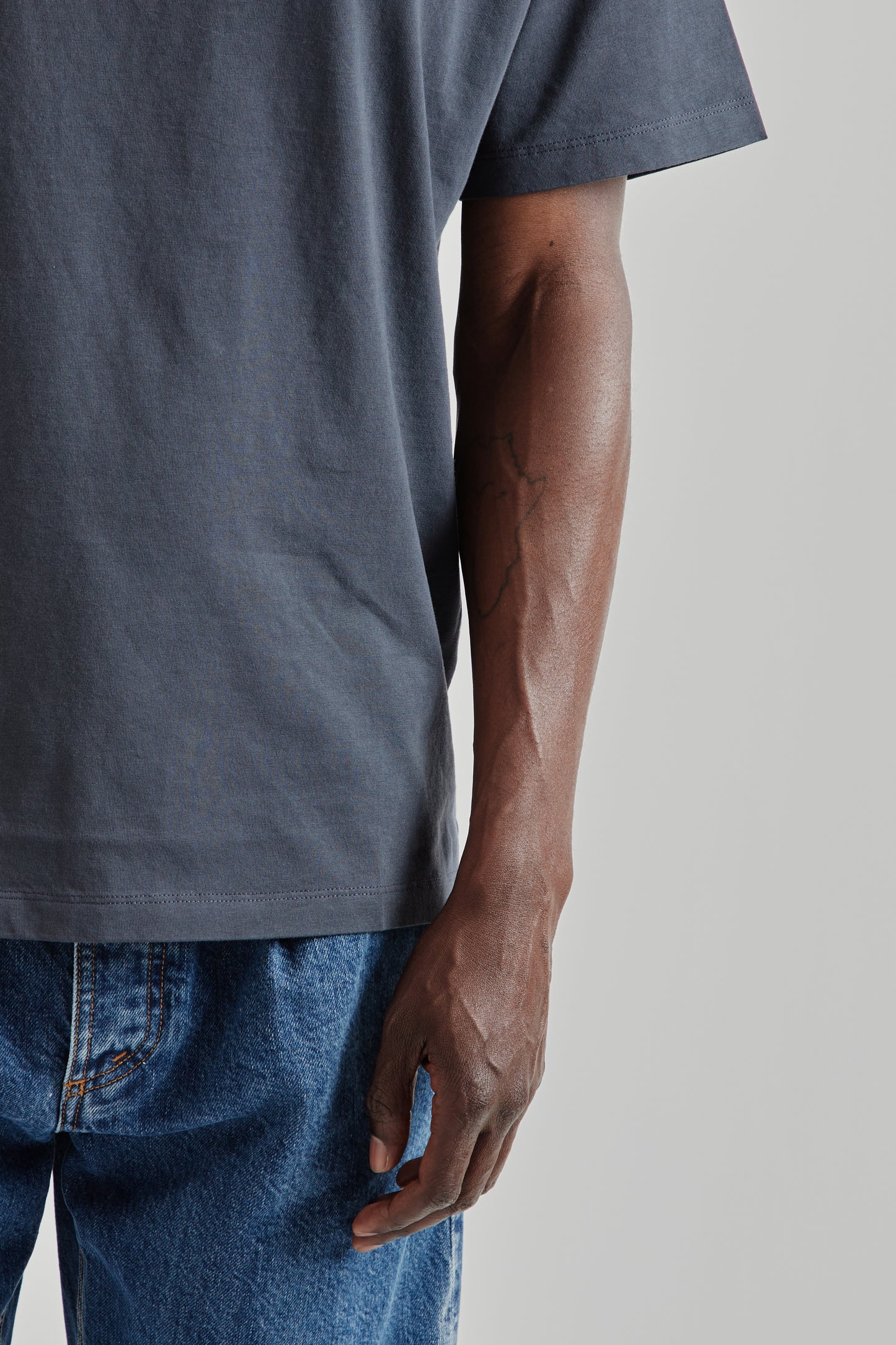 Another T-Shirt 1.0 - Ombre Blue