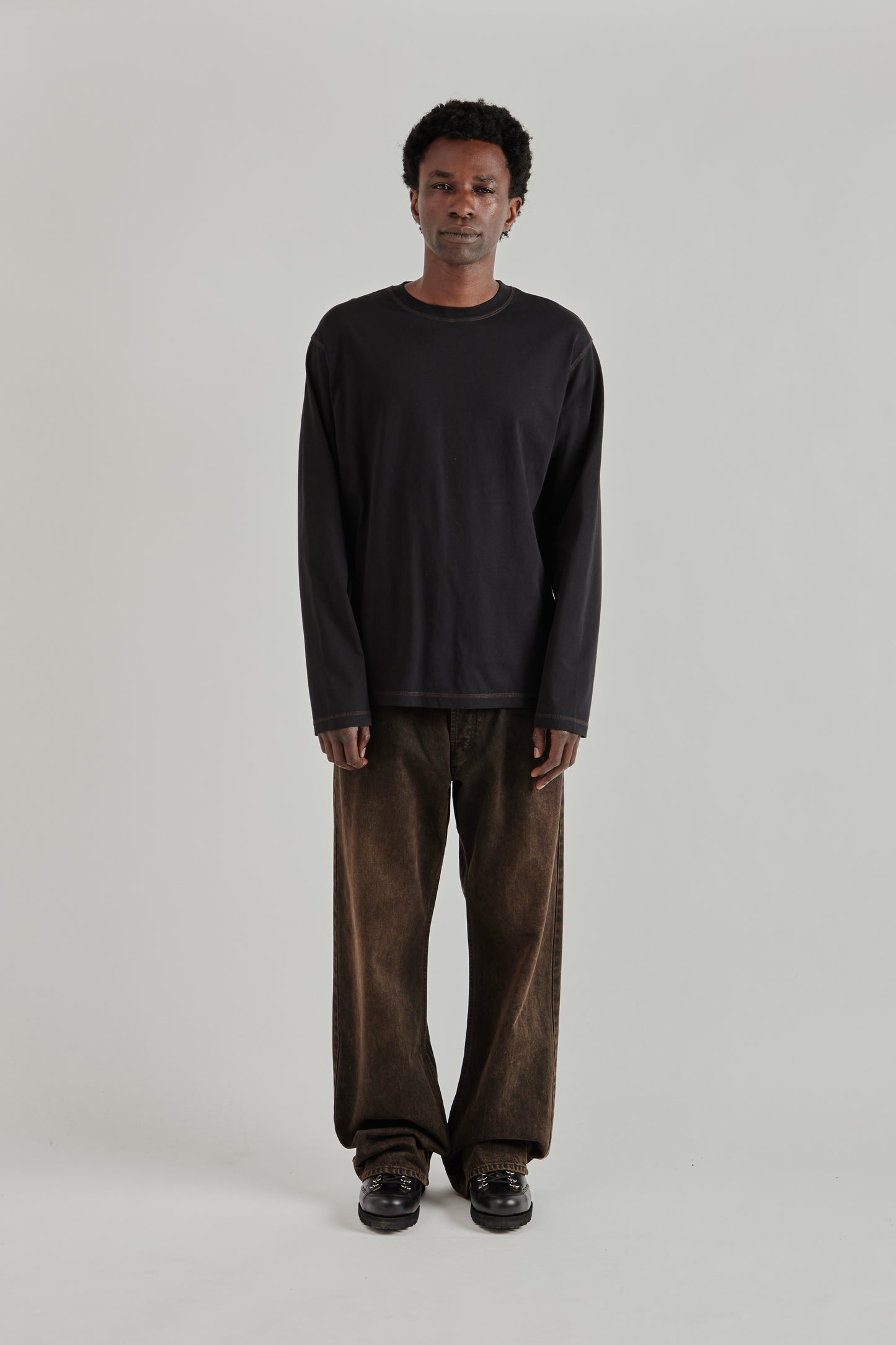 Another T-Shirt 3.0 - Black/Brown