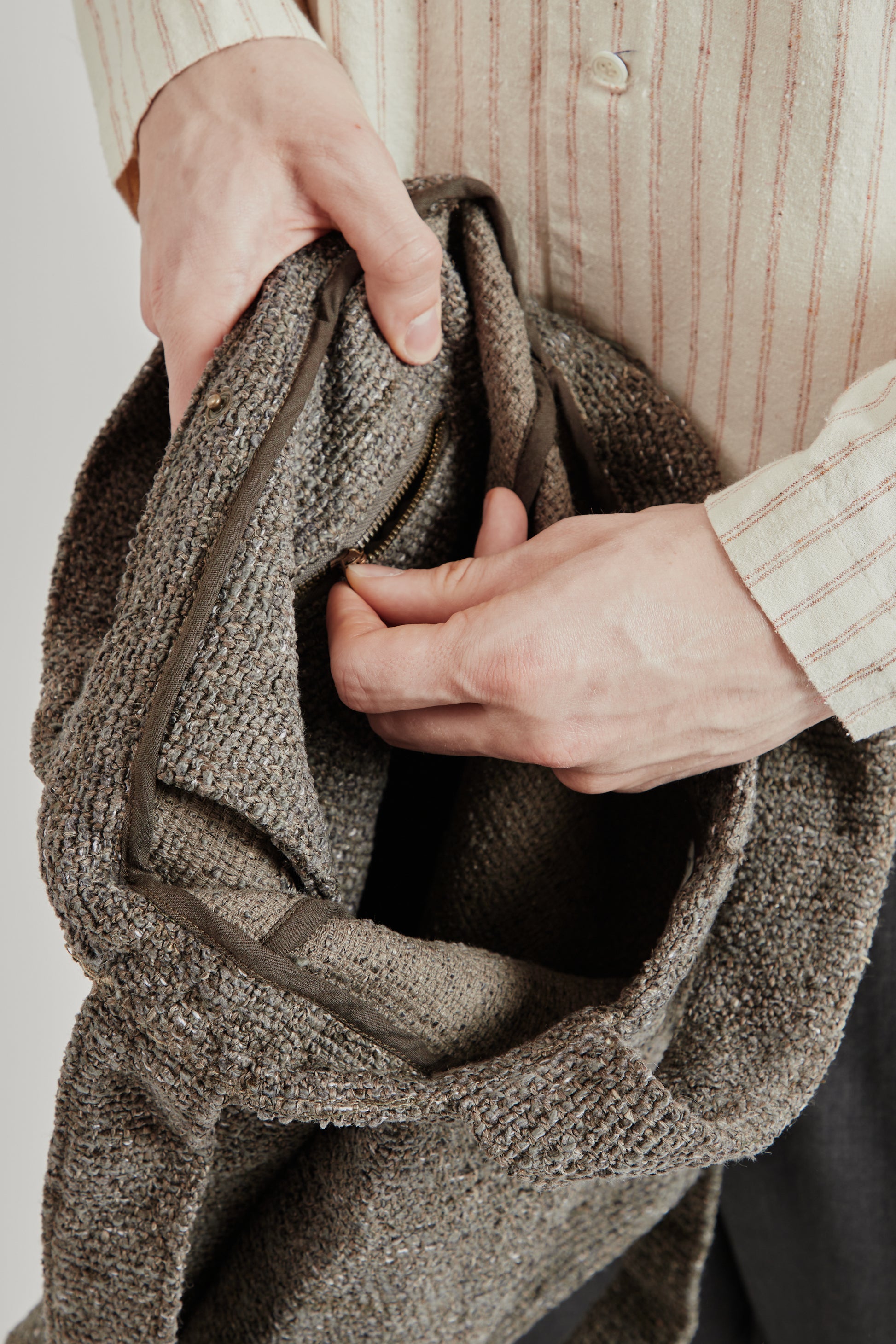 Another Aspect  SS26  Another Tote Bag 1.0 Grey 2138