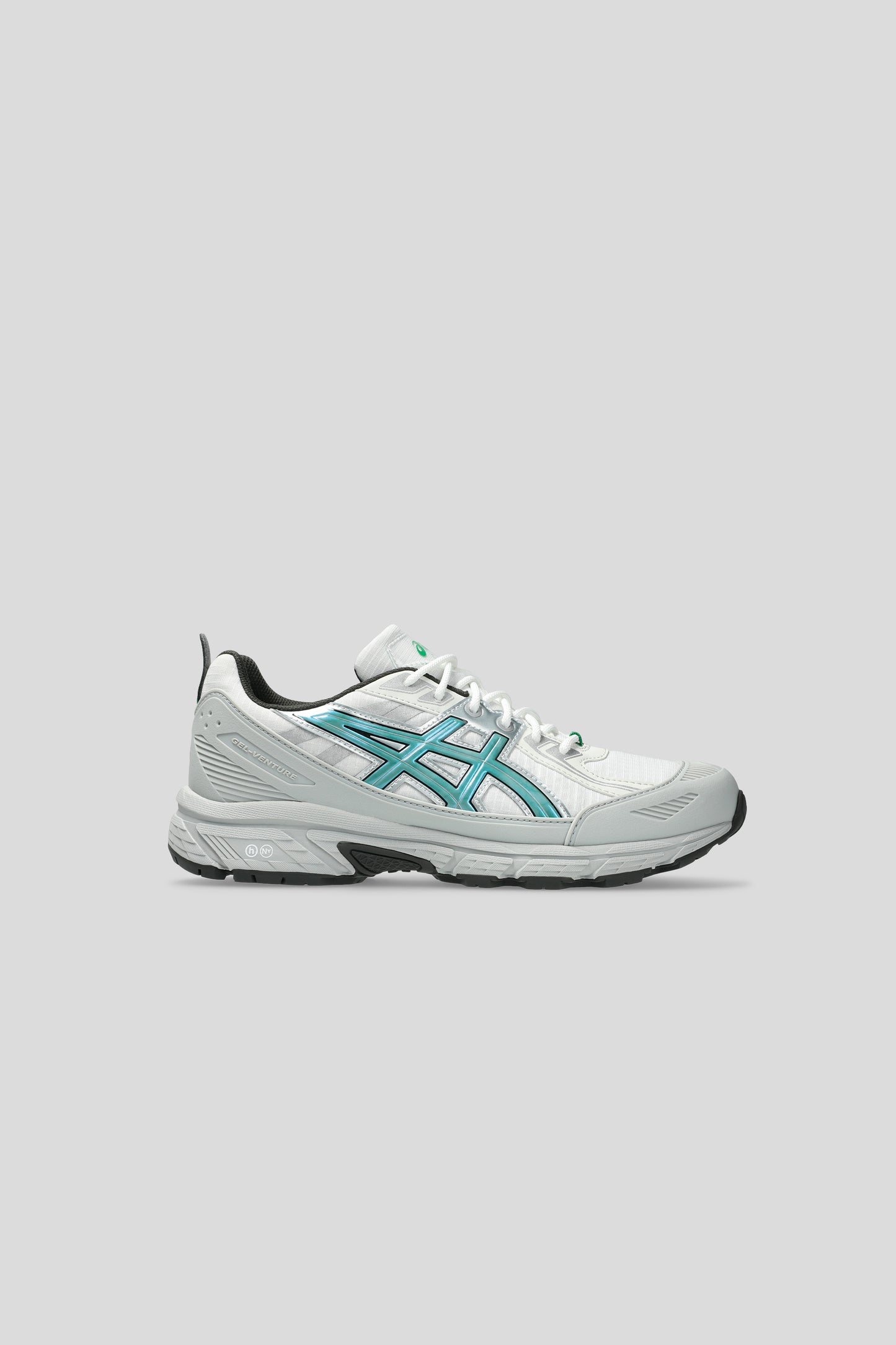 Asics Hidden.NY Gel Venture Shield 6 01