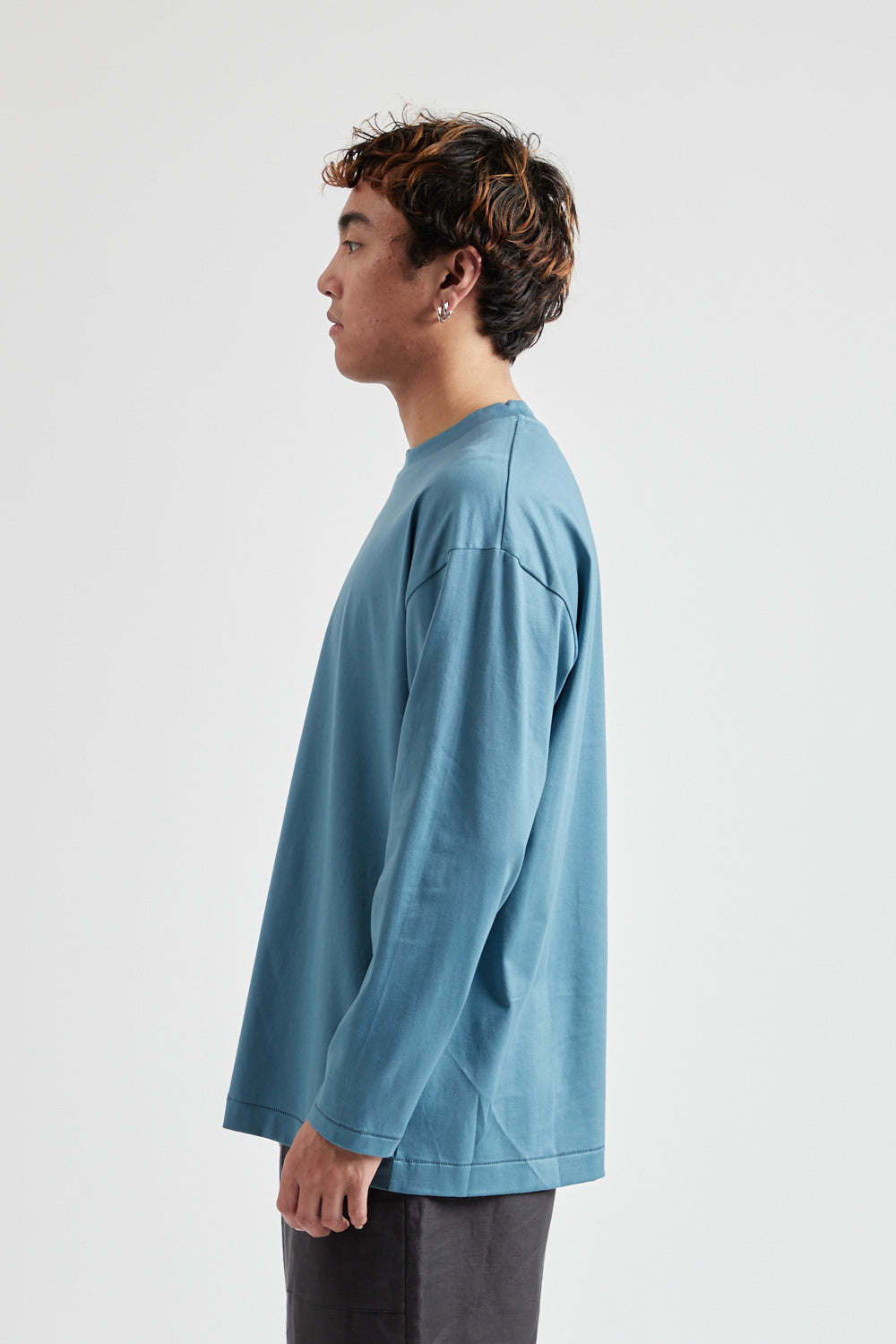 トップス ATON Suvin60/2 Oversized Long-Sleeve T ATON SUVIN 60/2 Oversized Longsleeve T-Shirt - Blue Gray | Wallace