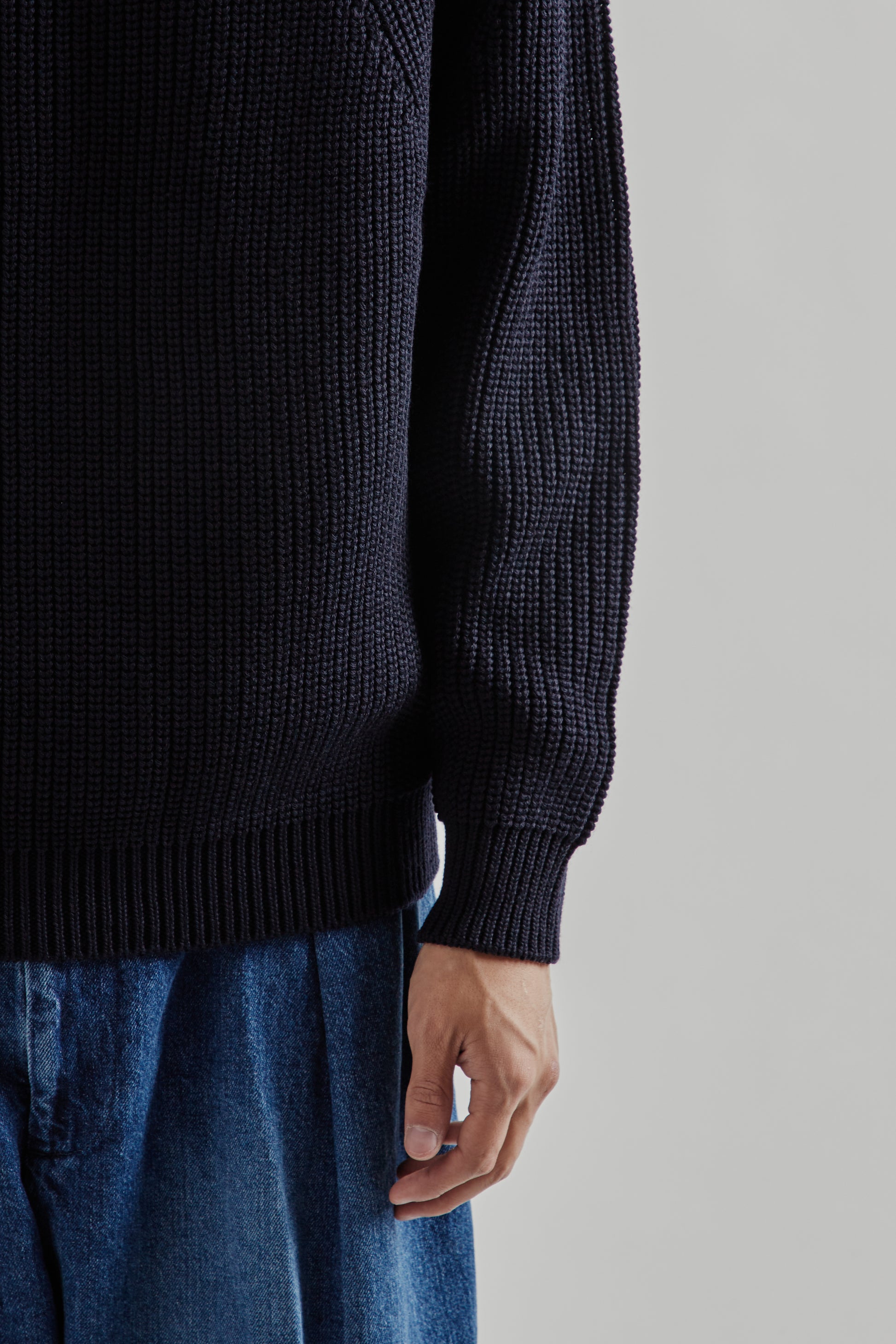 BATONER FW25 Signature Crew Neck Navy14