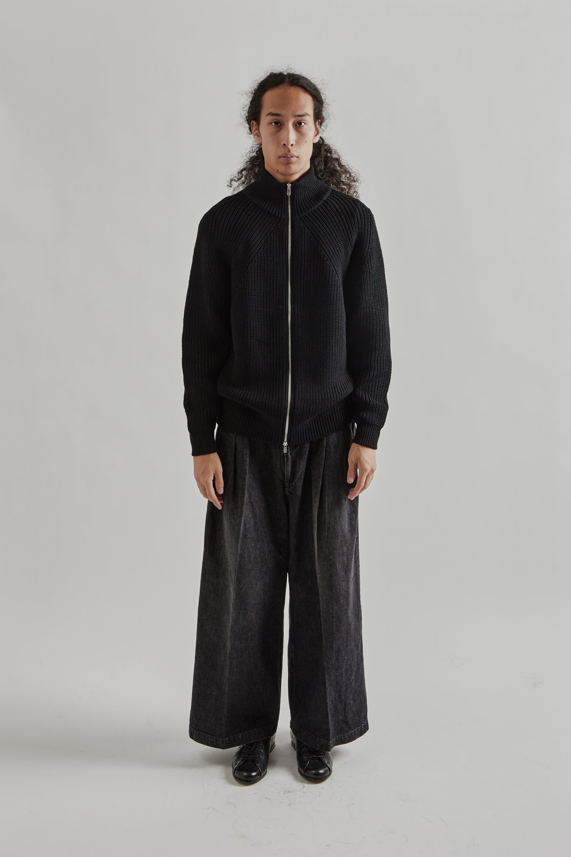 BATONER FW25 Signature Drivers Knit Black1