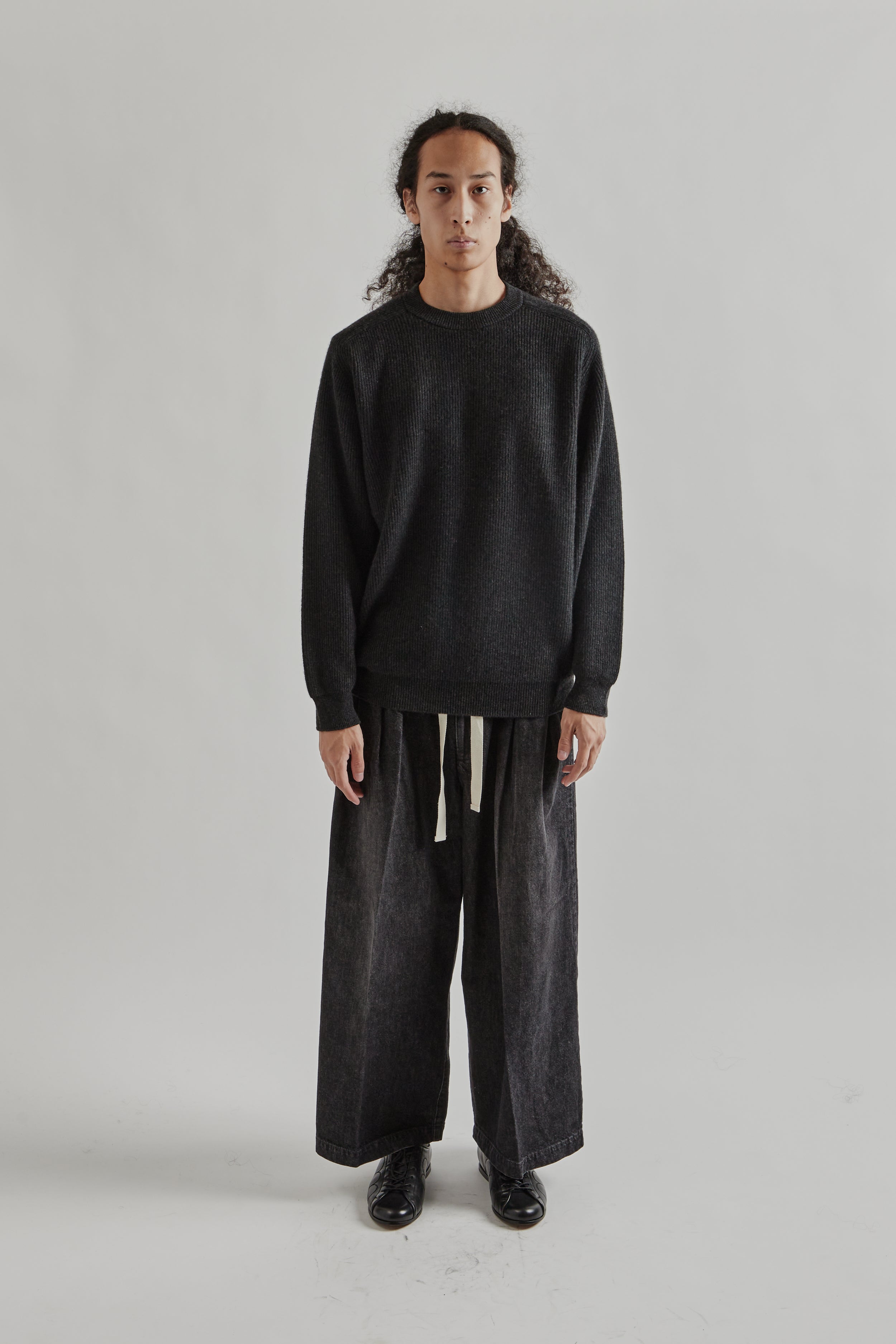 Batoner Innocent Cashmere Heavy Weight Crew Neck - Merange Black