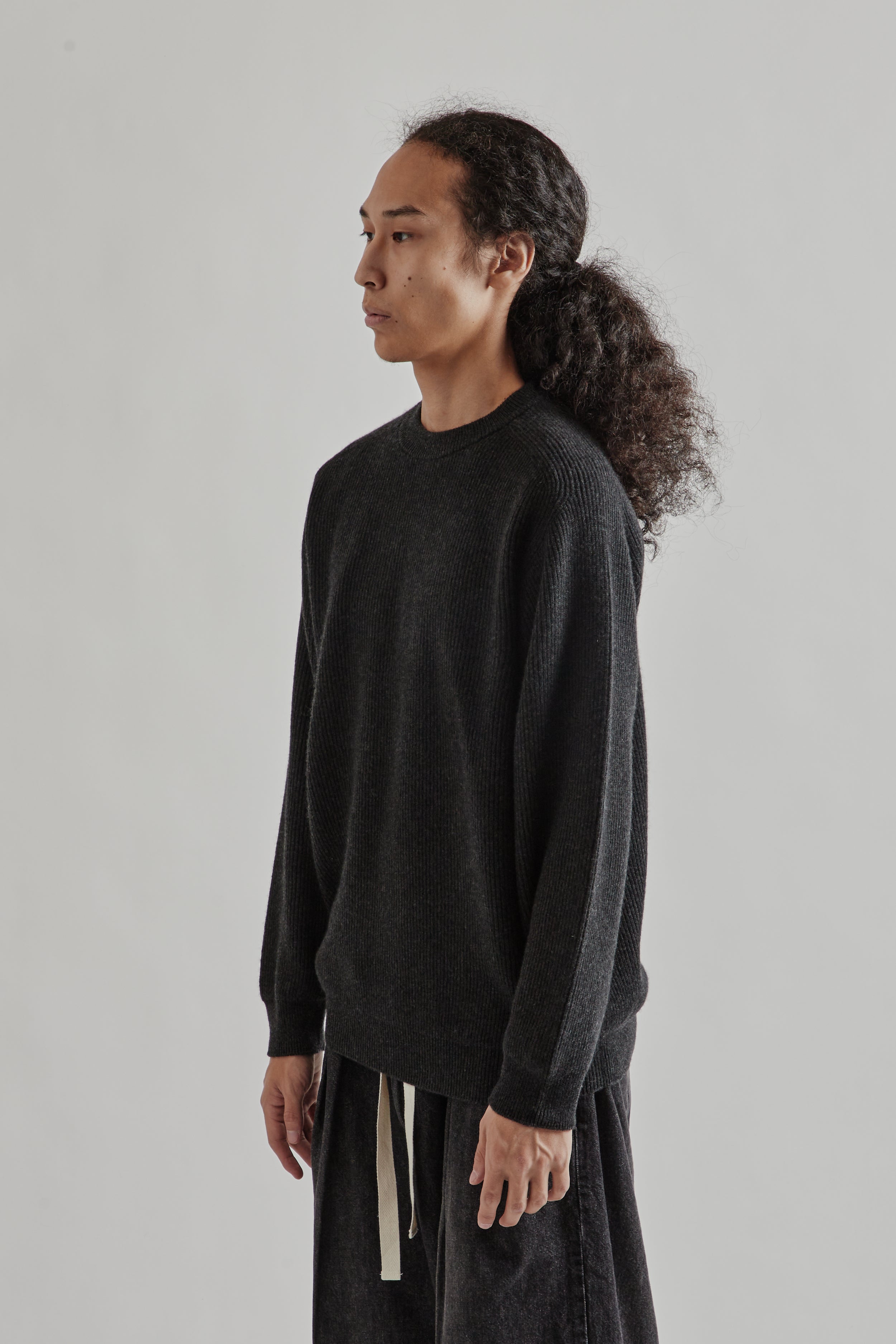 Batoner Innocent Cashmere Heavy Weight Crew Neck Merange Black