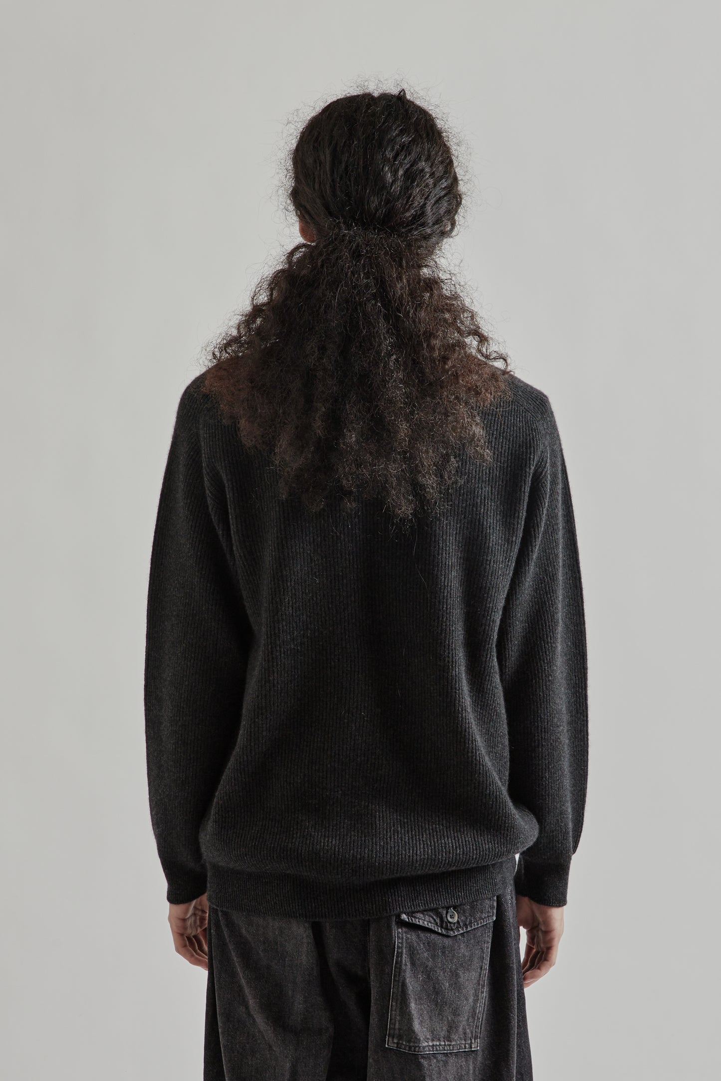 Batoner FW25 Innocent Cashmere Heavy weight Crewneck Merange Black 5