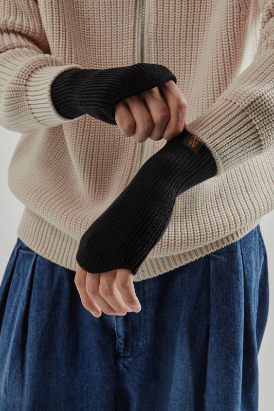 Batoner FW25 Solid Wool Hand Warmer Black 1