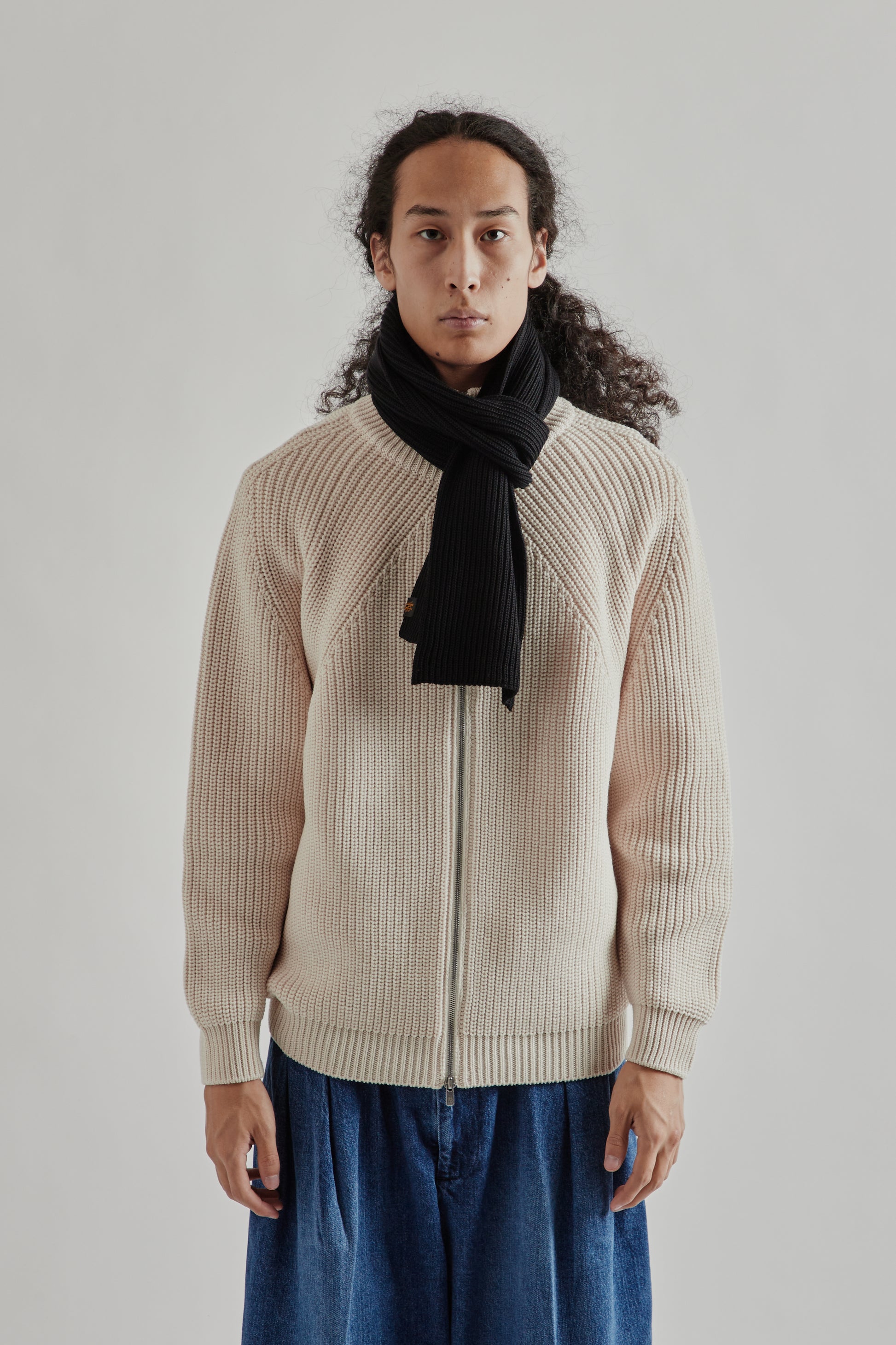 Batoner FW25 Solid Wool Rib Muffler Black 3