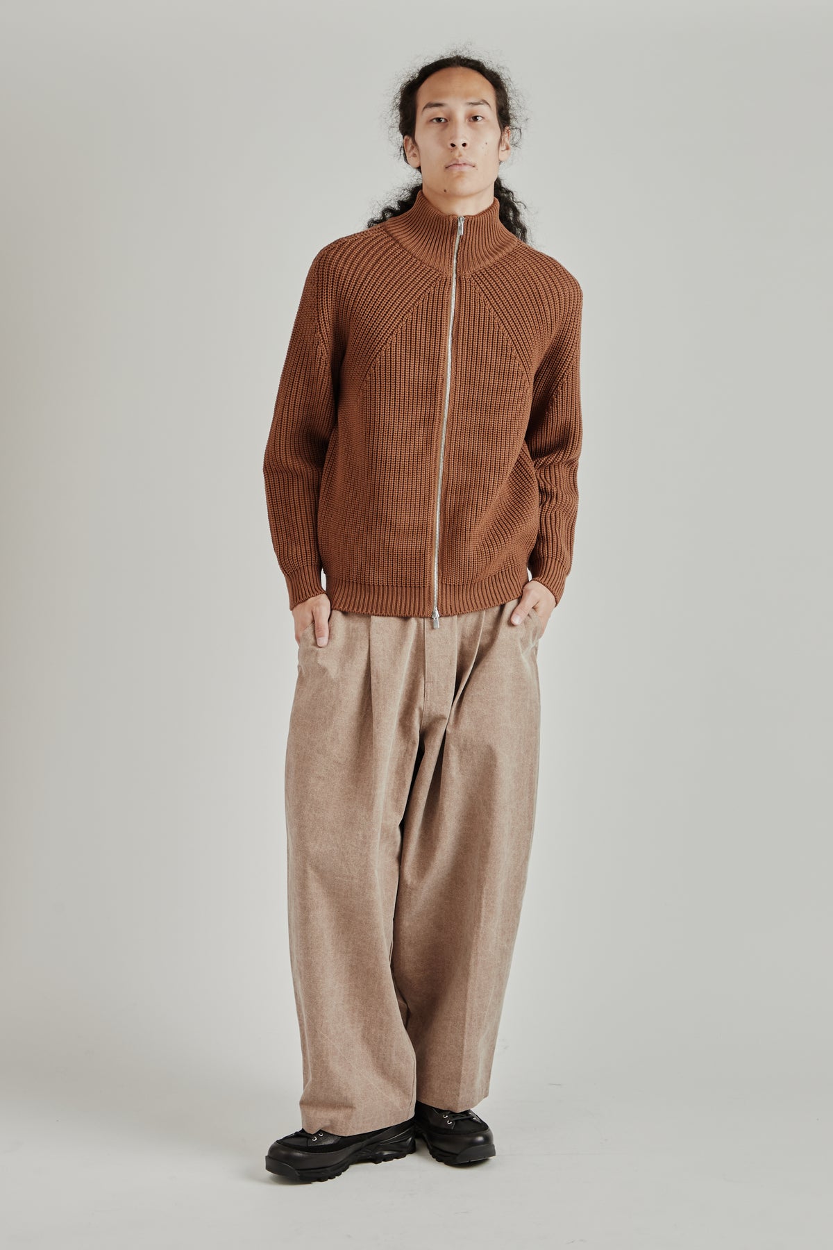 Signature Drivers Knit - Camel