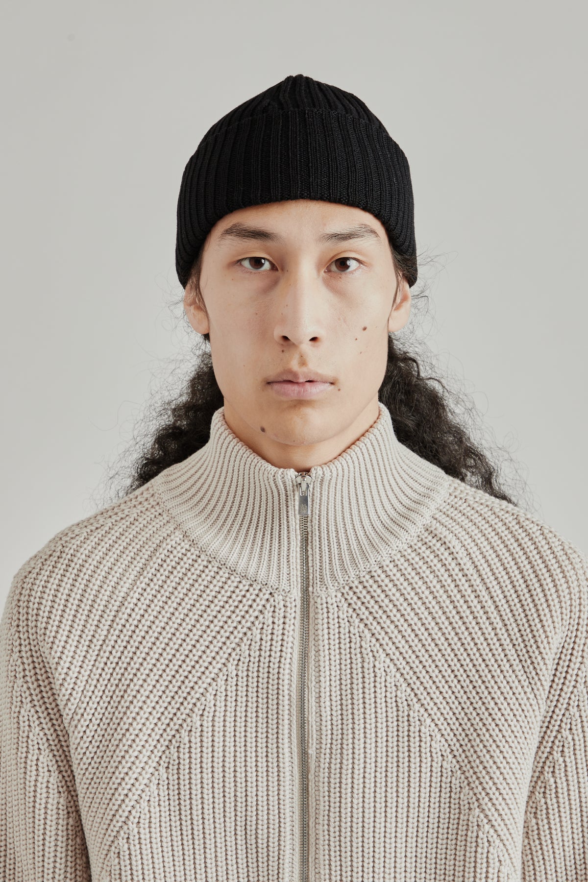 Solid Wool Short Knit Cap - Black