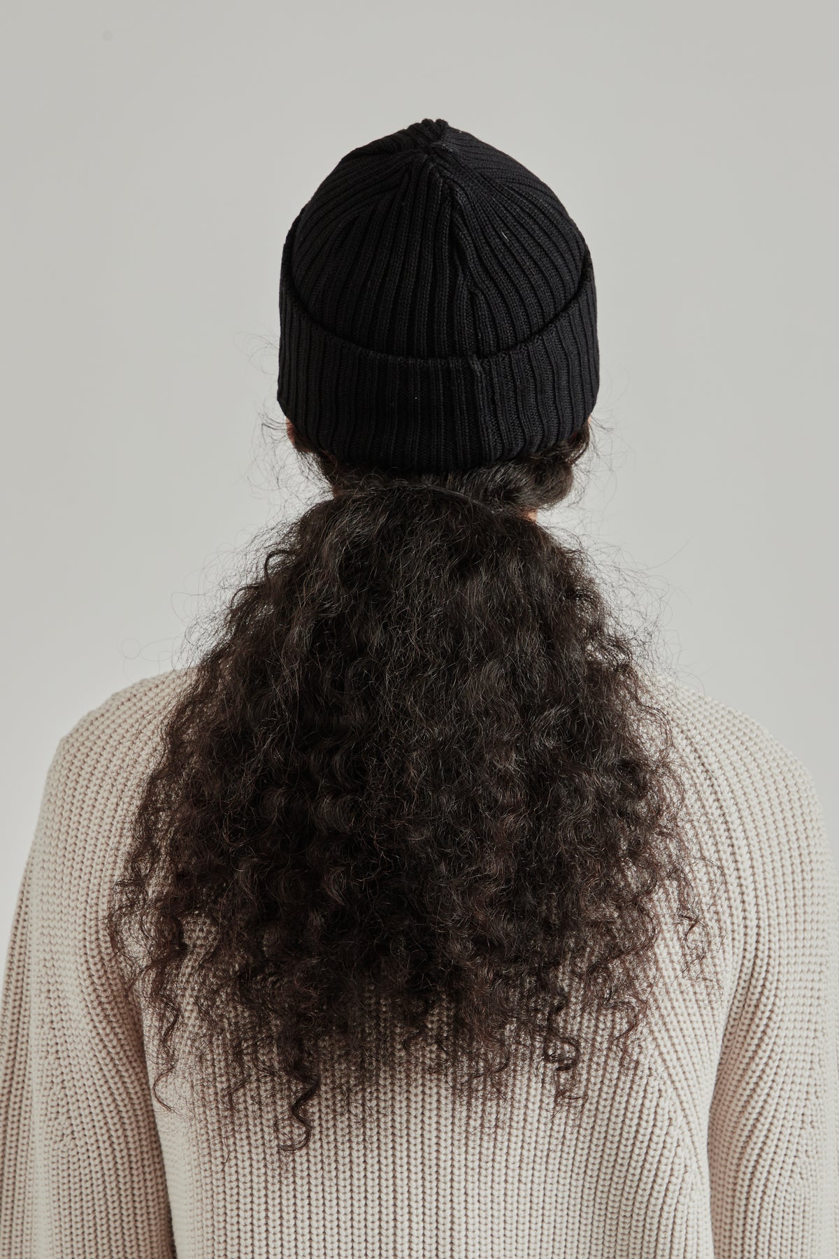 Solid Wool Short Knit Cap - Black