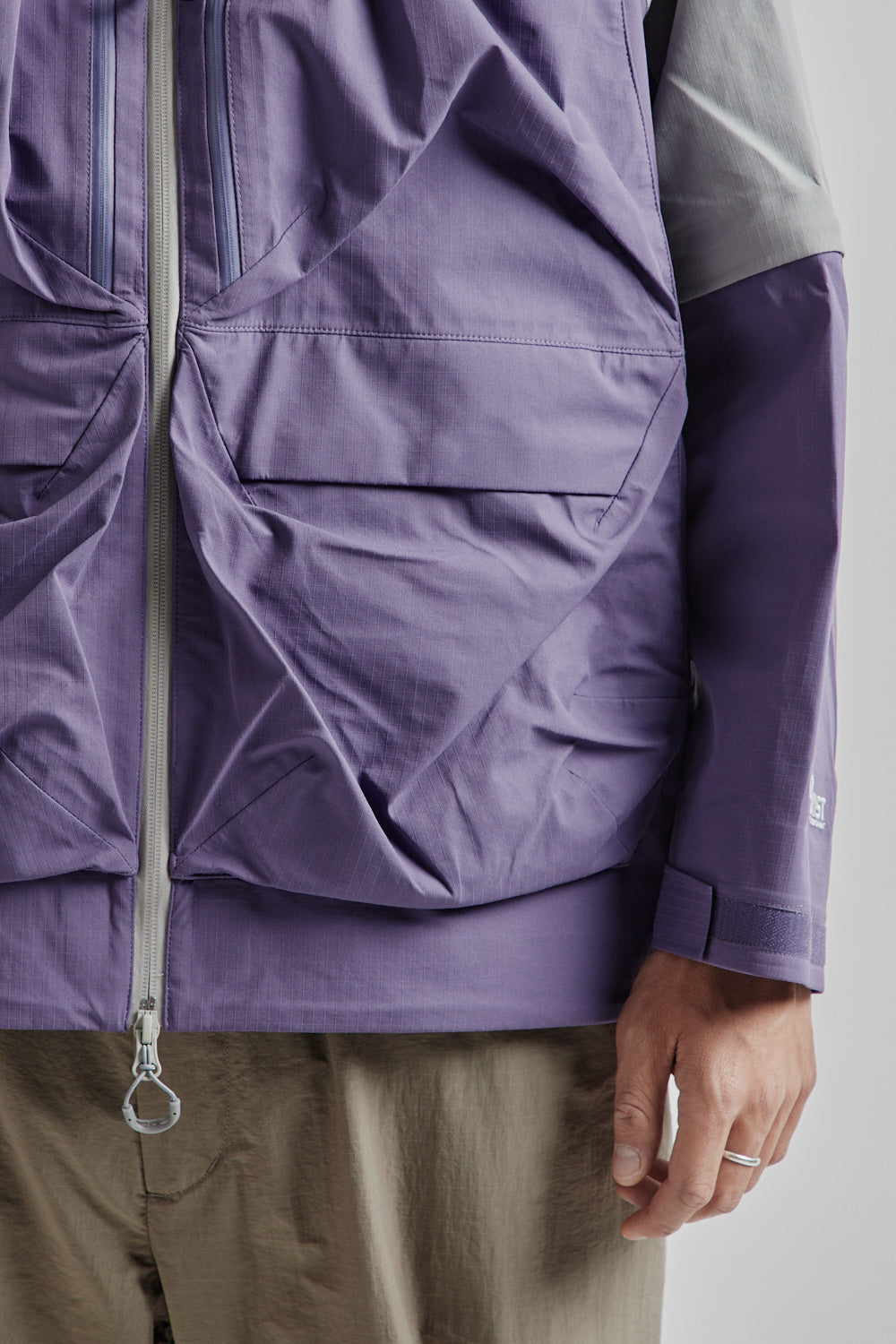 Fuf Shell Mod CMF Outdoor Garment Guide Shell Mod COEXIST - Gray Purple | Wallace Me ...