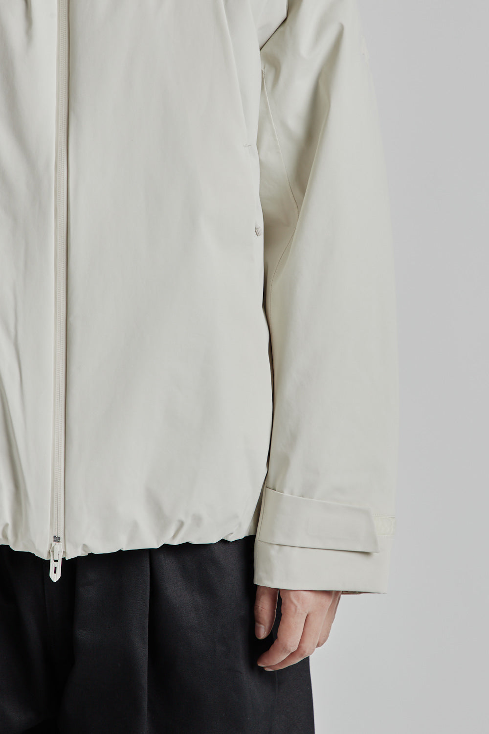 Descente ALLTERRAIN GORE-TEX Hybrid Insulated Jacket Beige 19