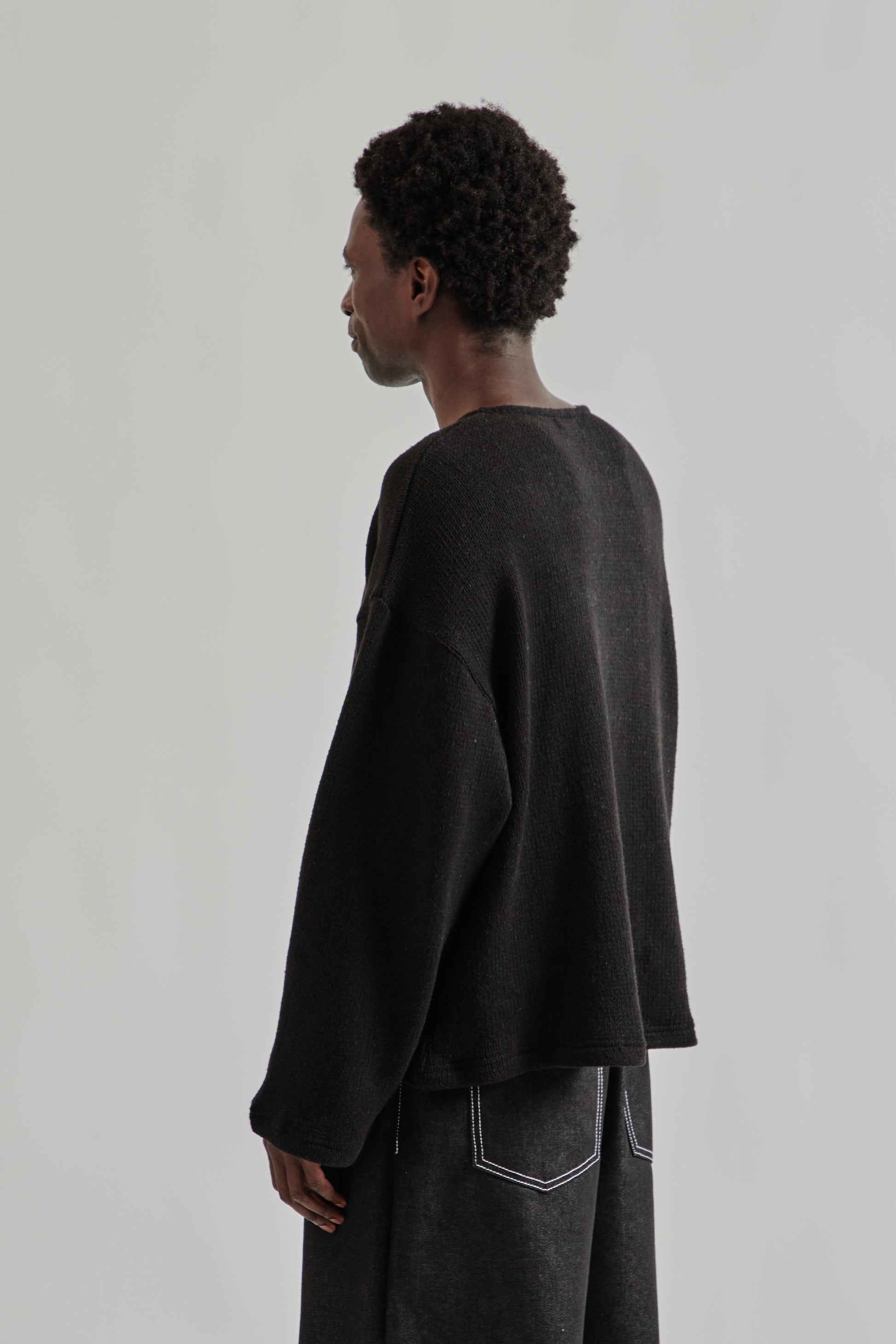Estudio Niksen FW25 Crochet Boxy Sweater Black 4