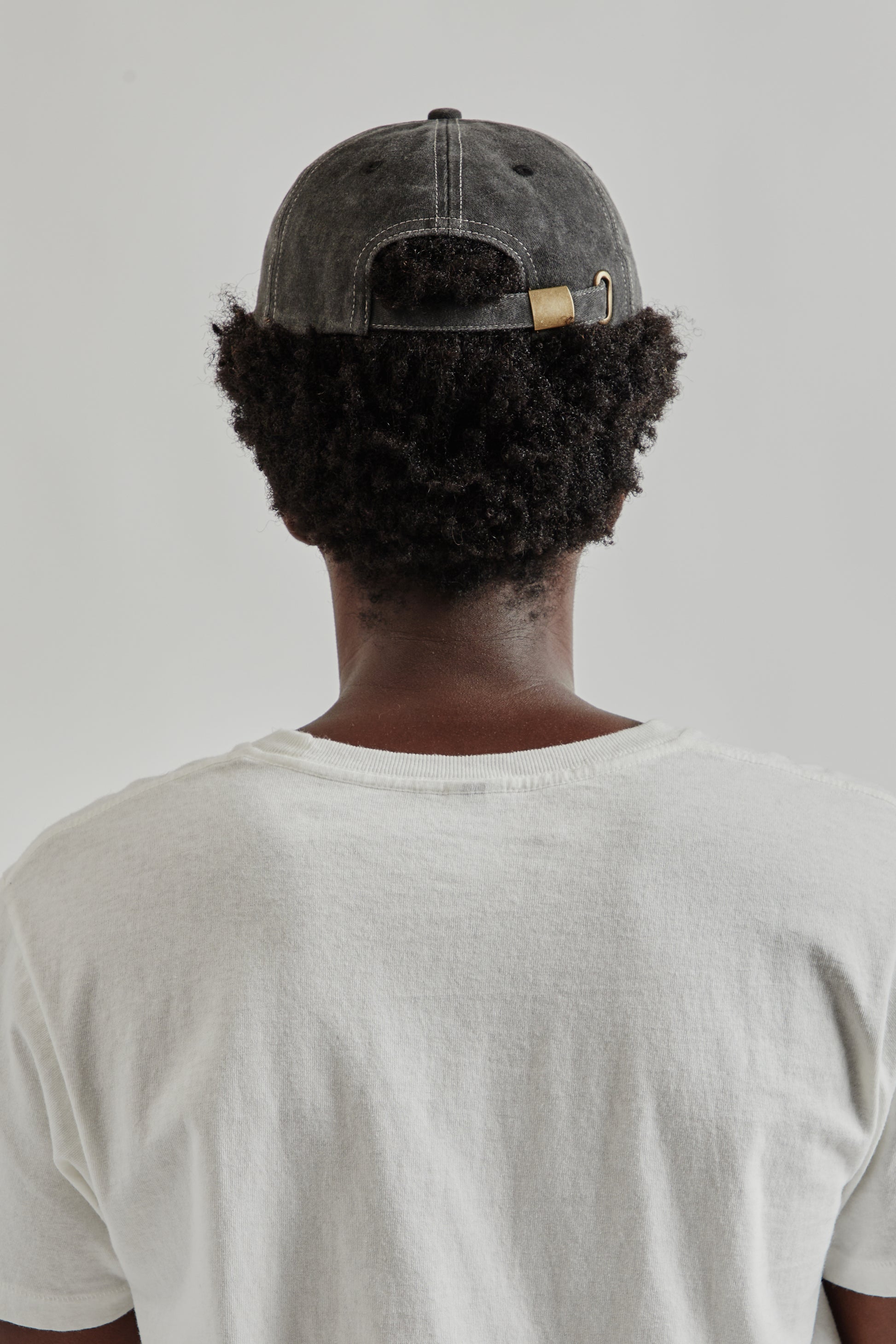 Estudio Niksen FW25 Niksen Strawberry Farm Cap Charcoal 3