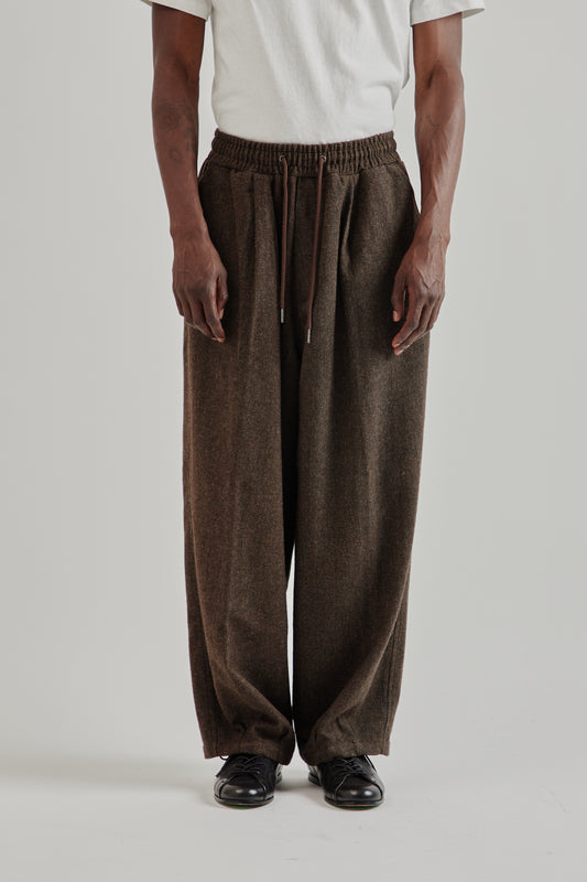 Estudio Niksen FW25 Pintuck Balloon Trousers Brown2