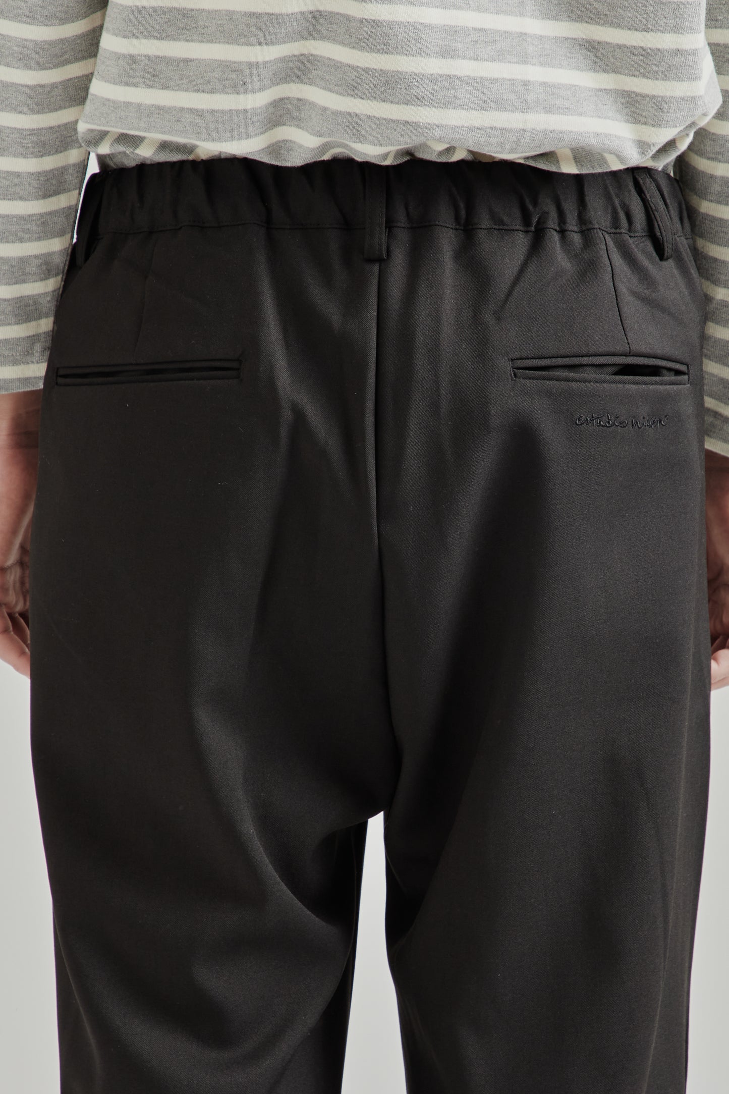 Pintuck Maxi Trousers - Black