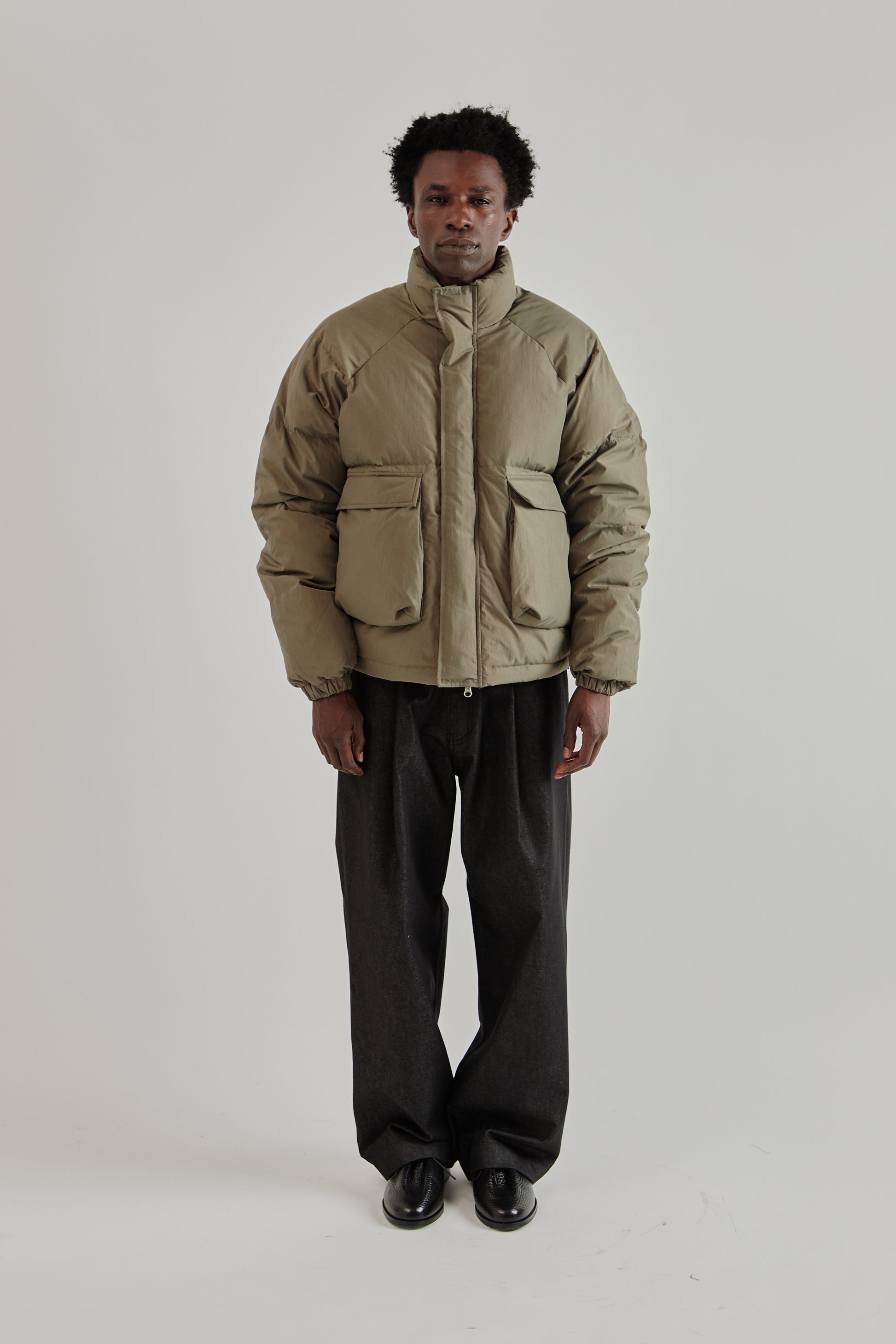 Estudio Niksen FW25 Raglan Puffer Jacket Beige1