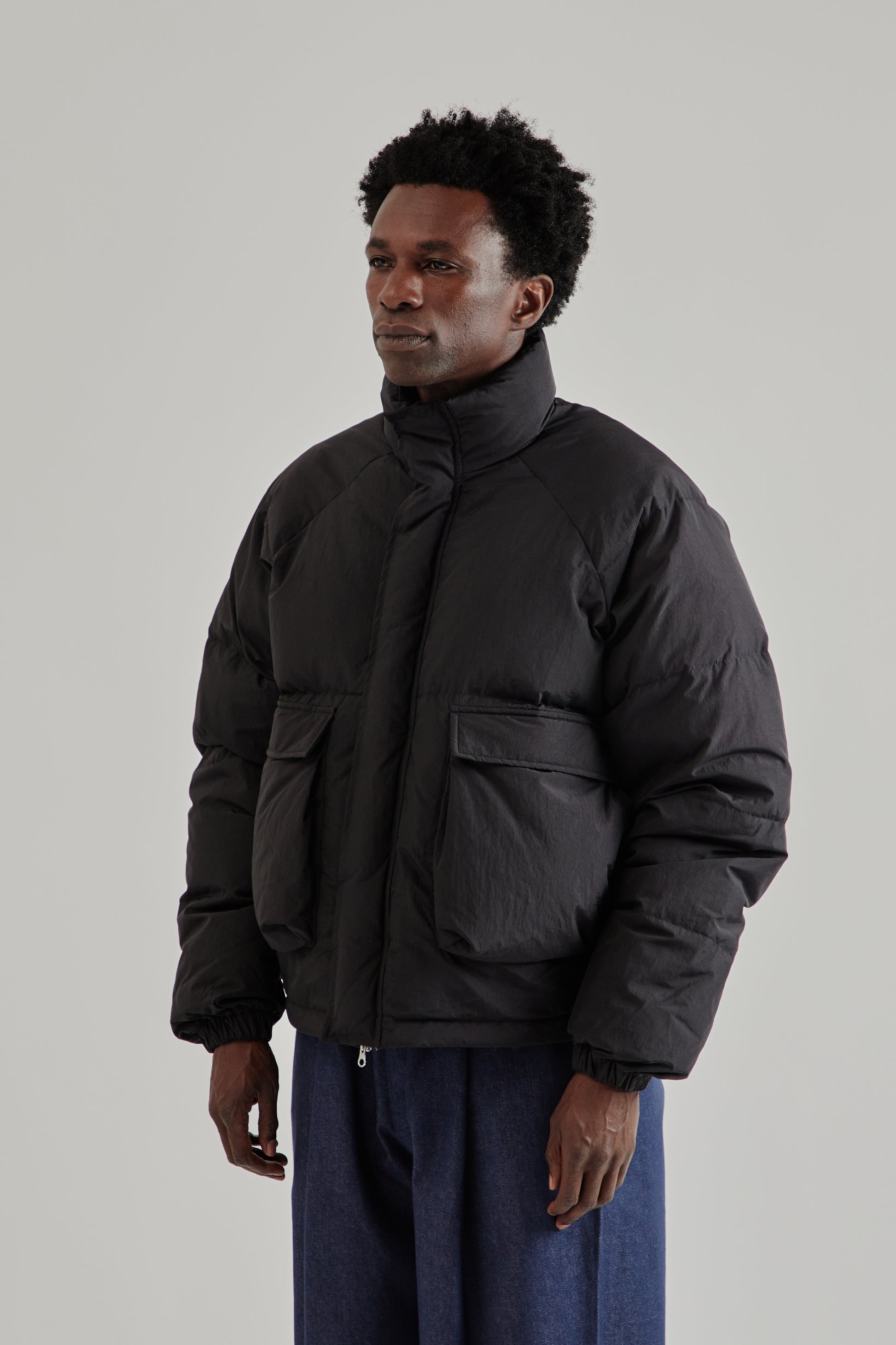 Estudio Niksen FW25 Raglan Puffer Jacket Black3