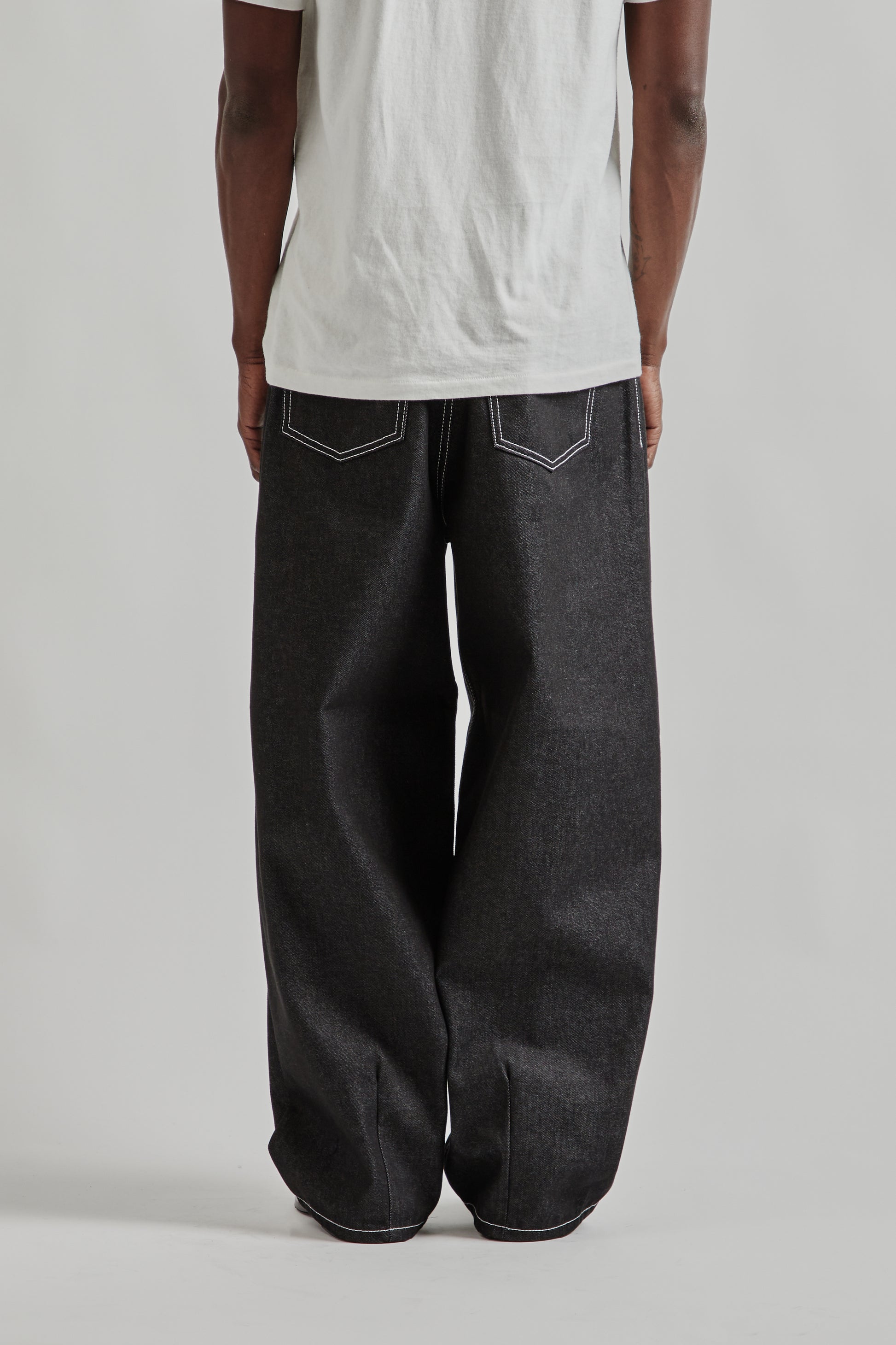 Estudio Niksen FW25 Raw Denim Balloon Jeans Black Raw Denim 4