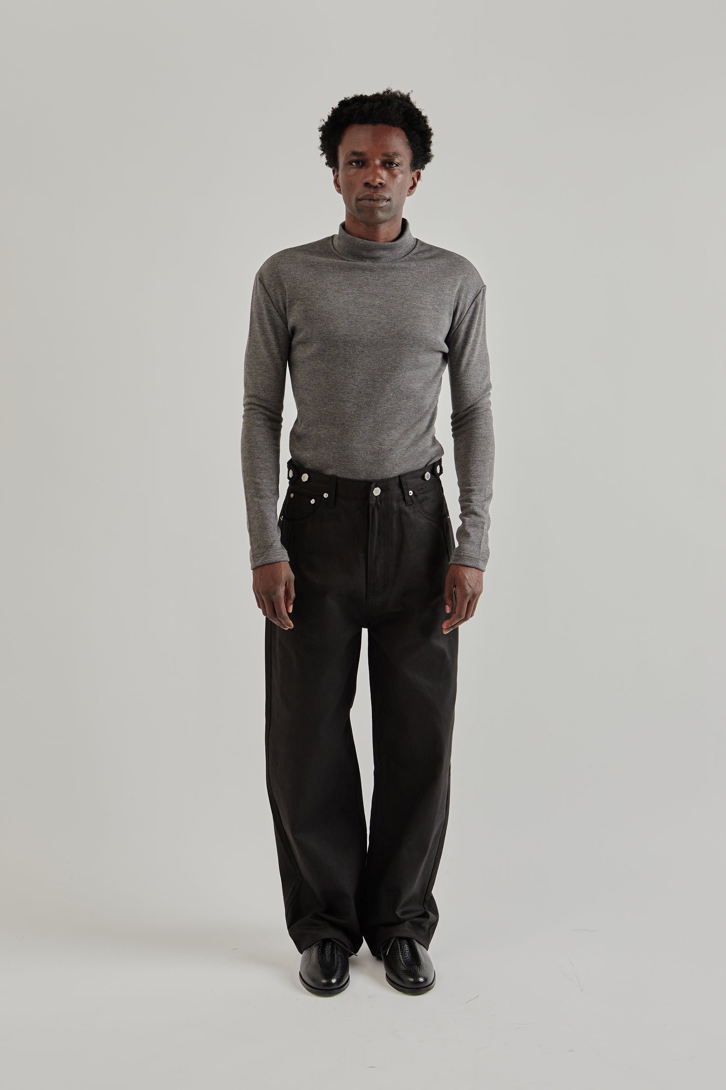 Estudio Niksen FW25 Side-Button Denim Jeans Black1