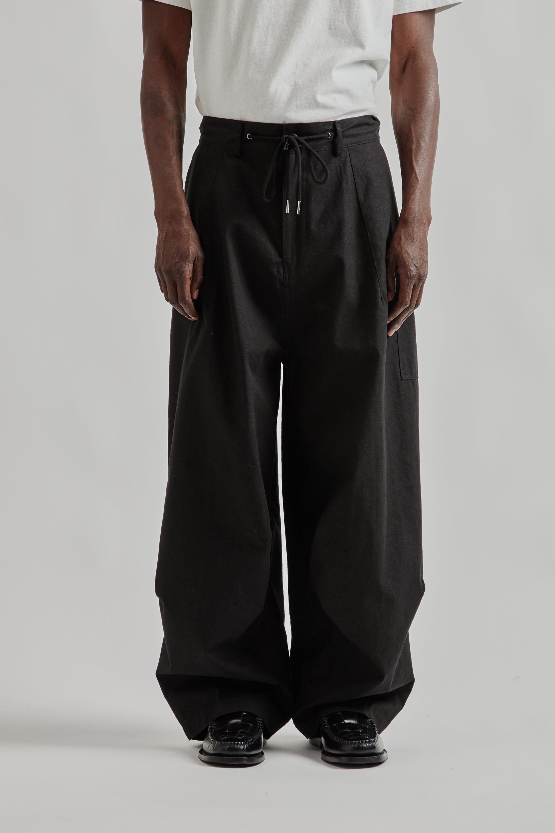 Estudio Niksen FW25 Stopper Balloon Trousers Black 8