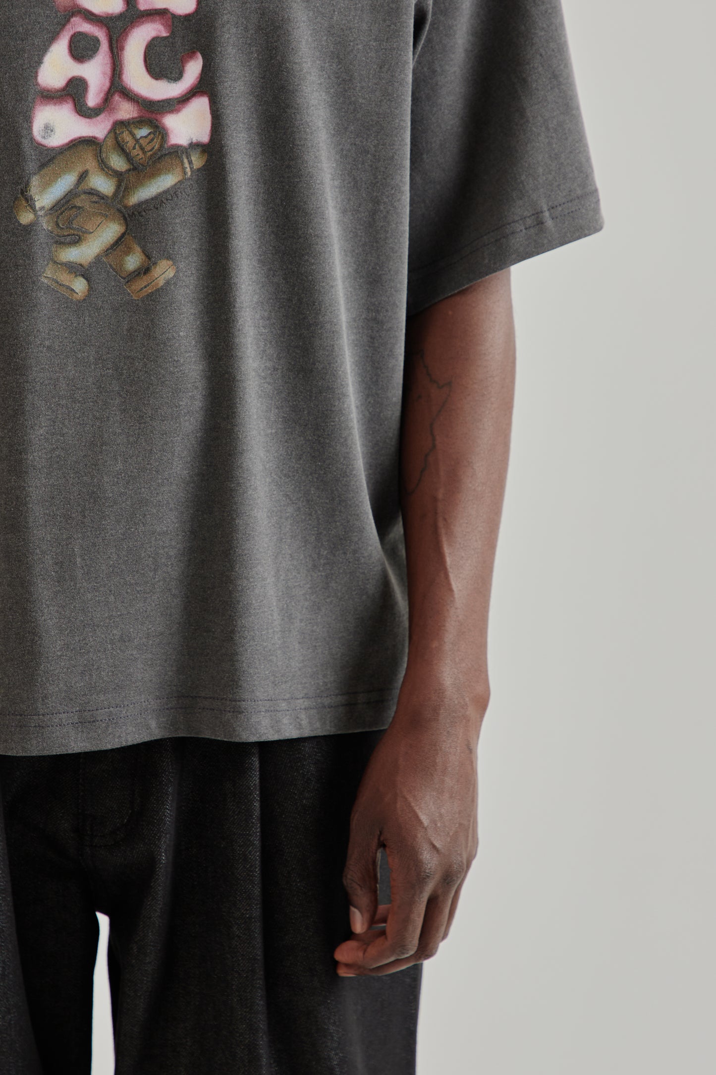 Estudio Niksen FW25 Wallace Boxy Tee1