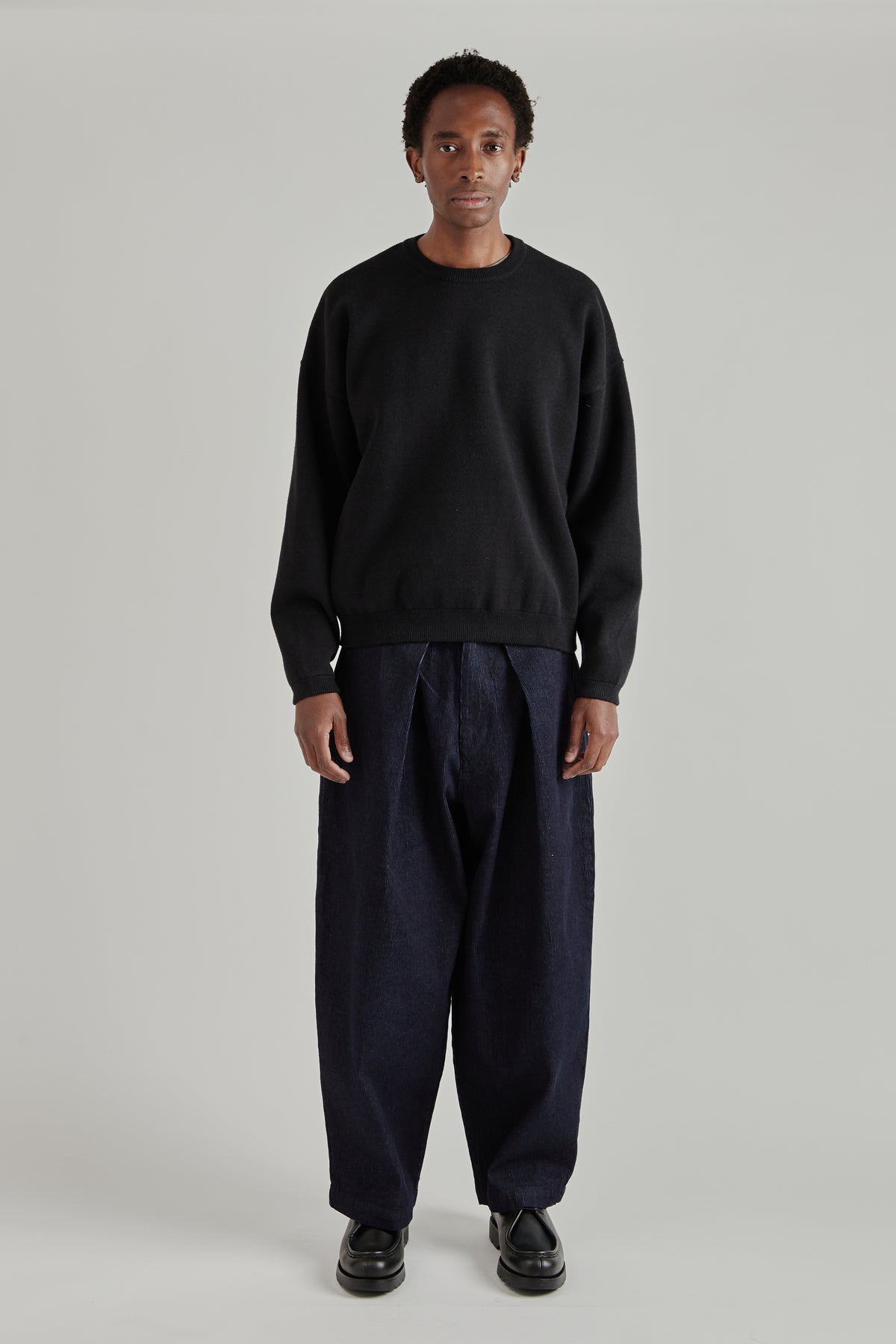 Estudio Niksen FW26 Balloon Heavy Sweater Black1743
