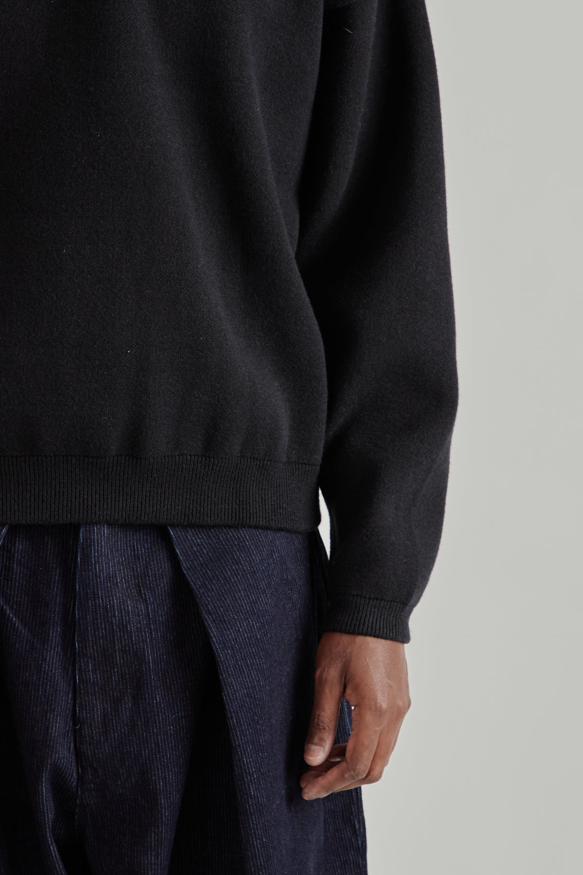Estudio Niksen FW26 Balloon Heavy Sweater Black1759